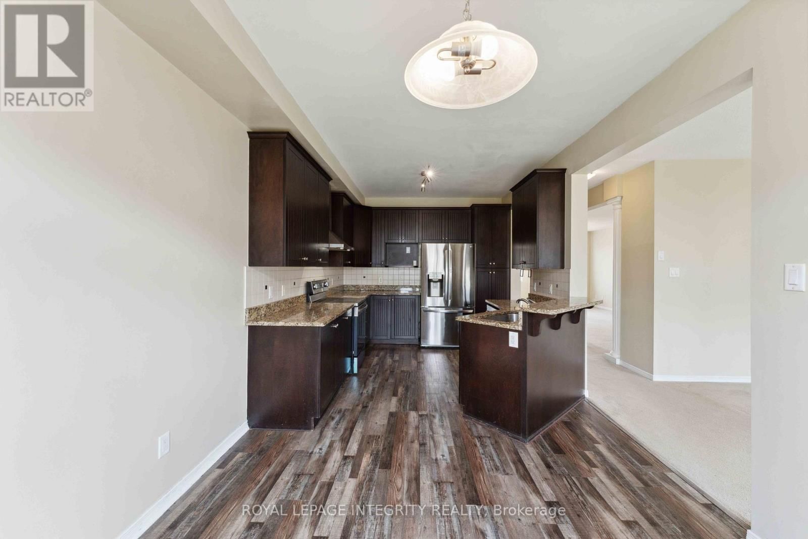 215 HUNTSVILLE DRIVE Image 12