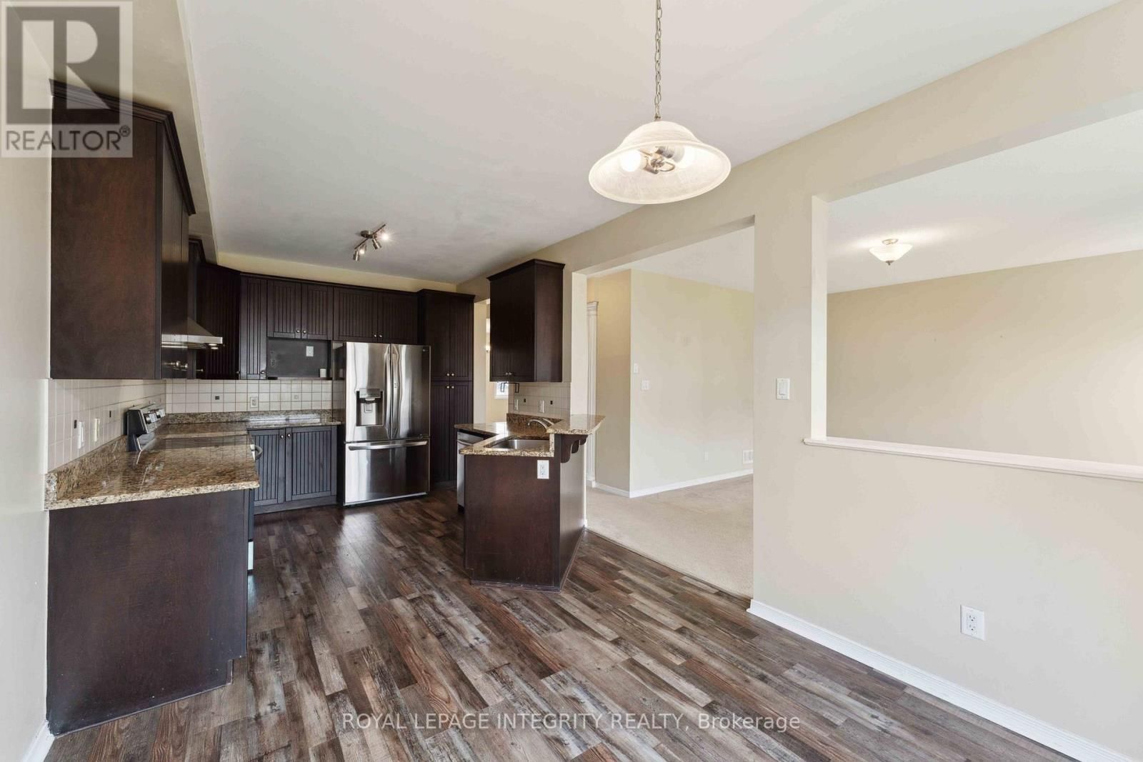 215 HUNTSVILLE DRIVE Image 13