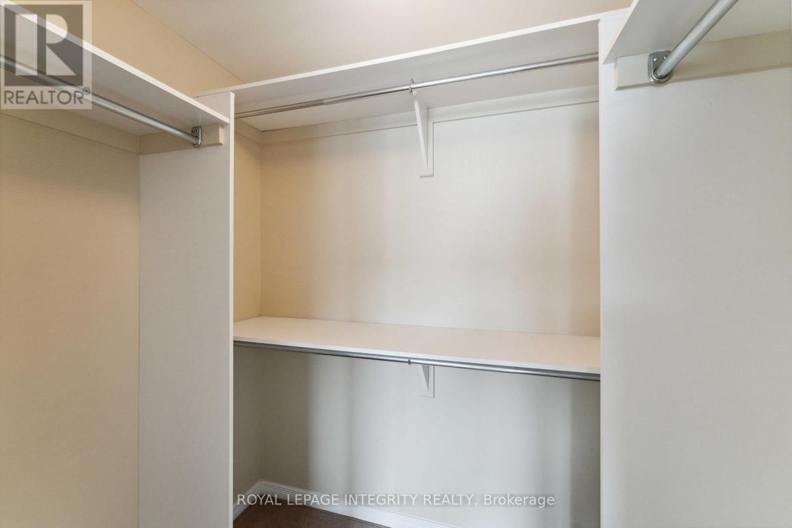 215 HUNTSVILLE DRIVE Image 22