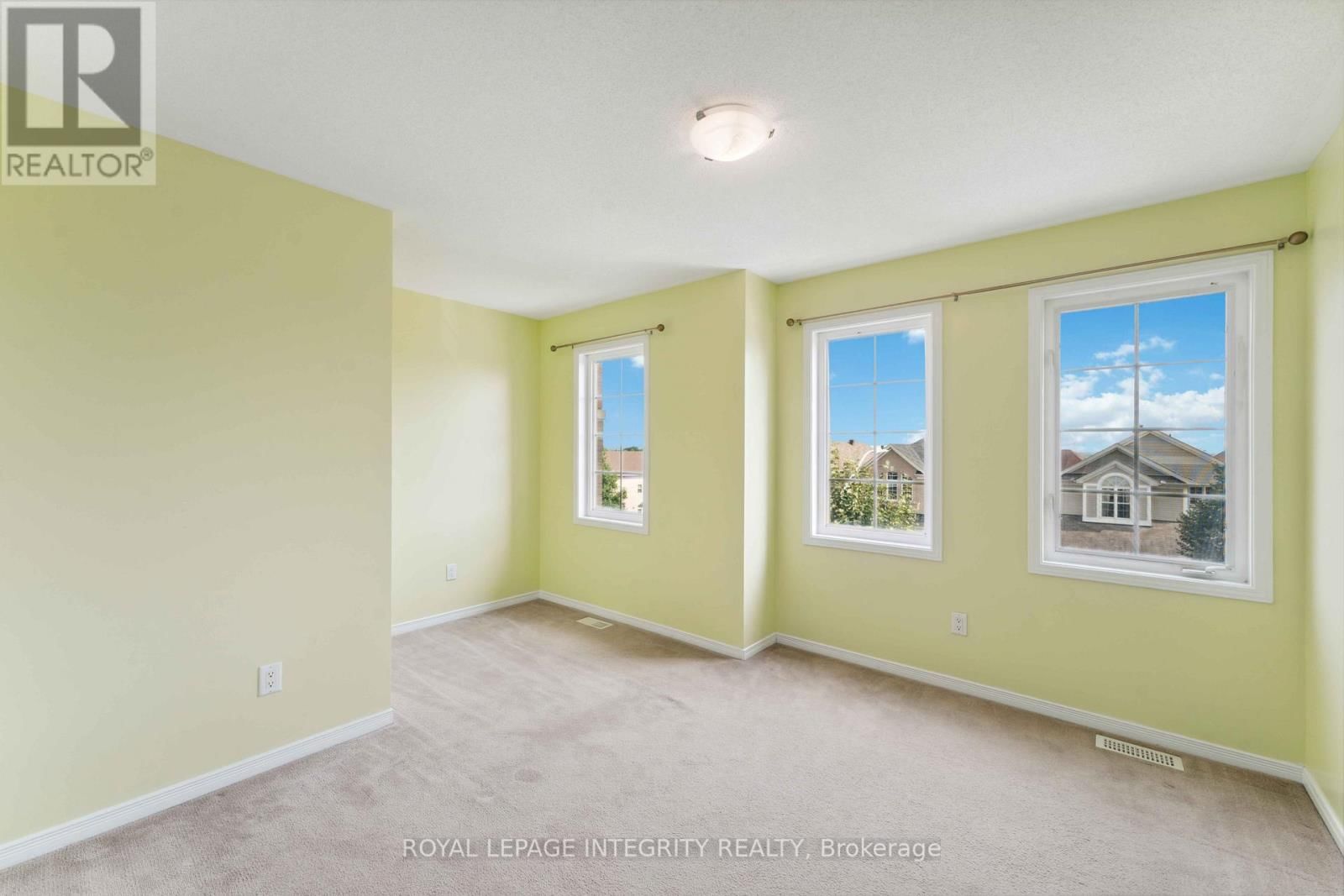 215 HUNTSVILLE DRIVE Image 28