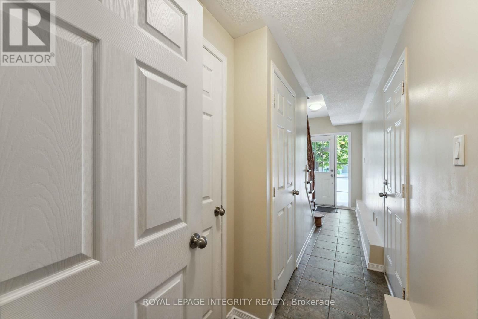 215 HUNTSVILLE DRIVE Image 3