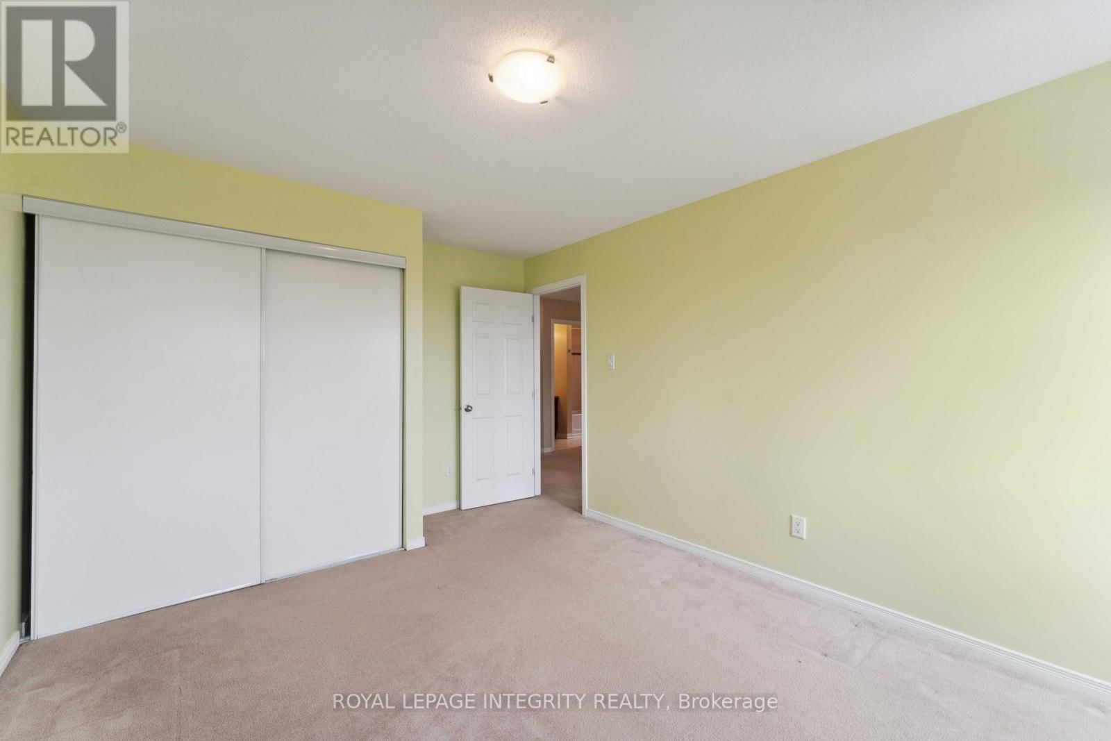 215 HUNTSVILLE DRIVE Image 33