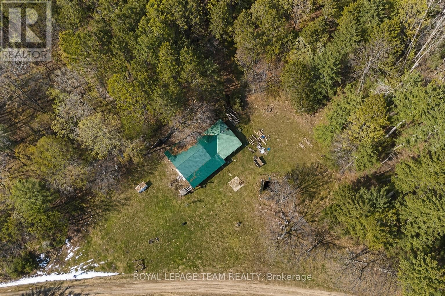 6 GRANNY LANE Image 10