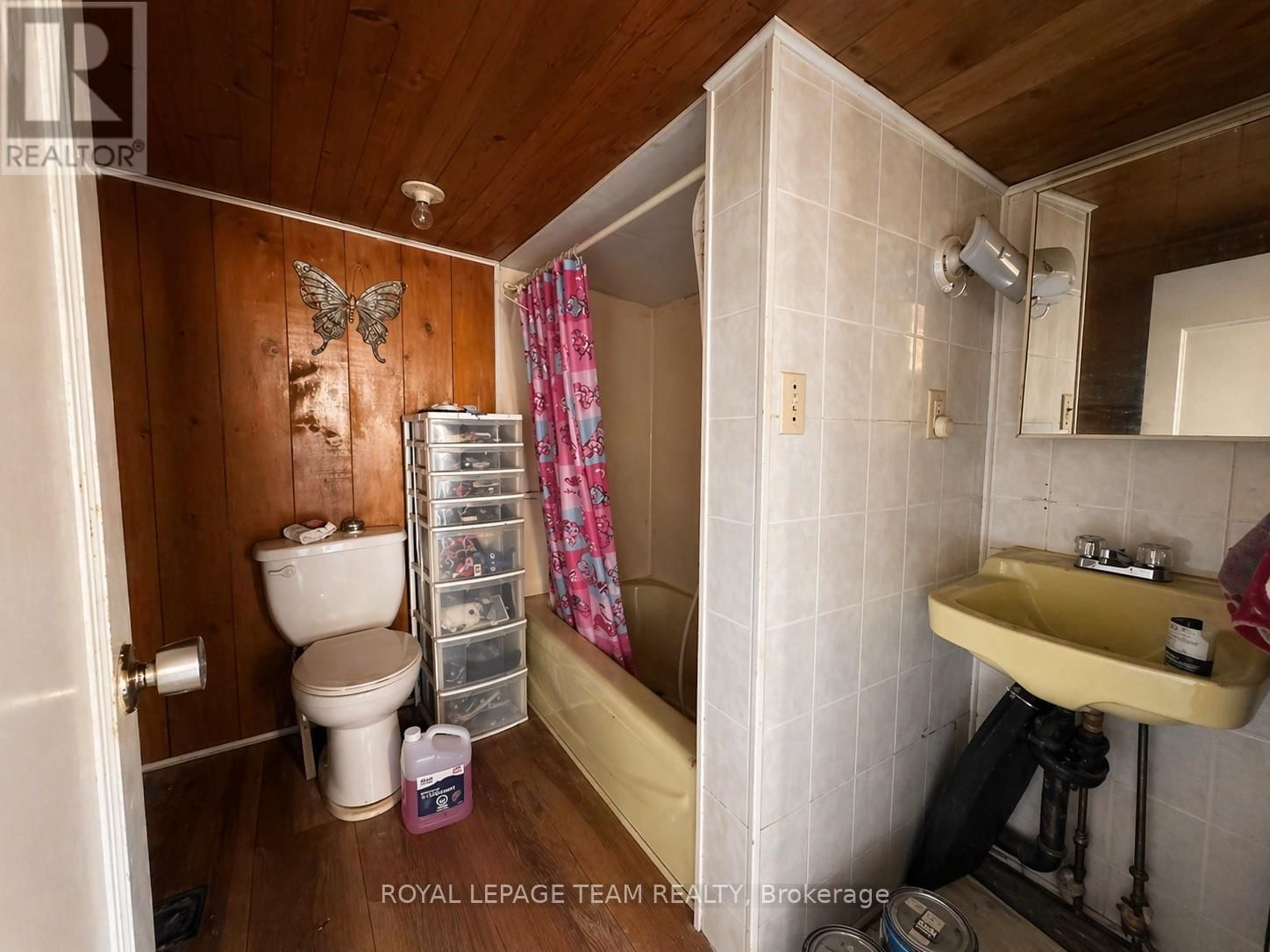 6 GRANNY LANE Image 20