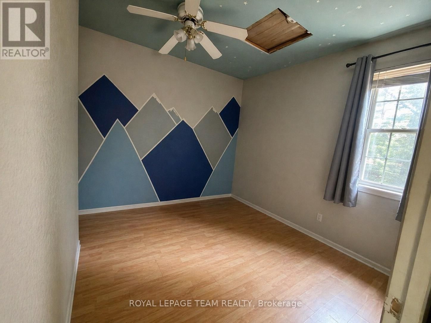 6 GRANNY LANE Image 21