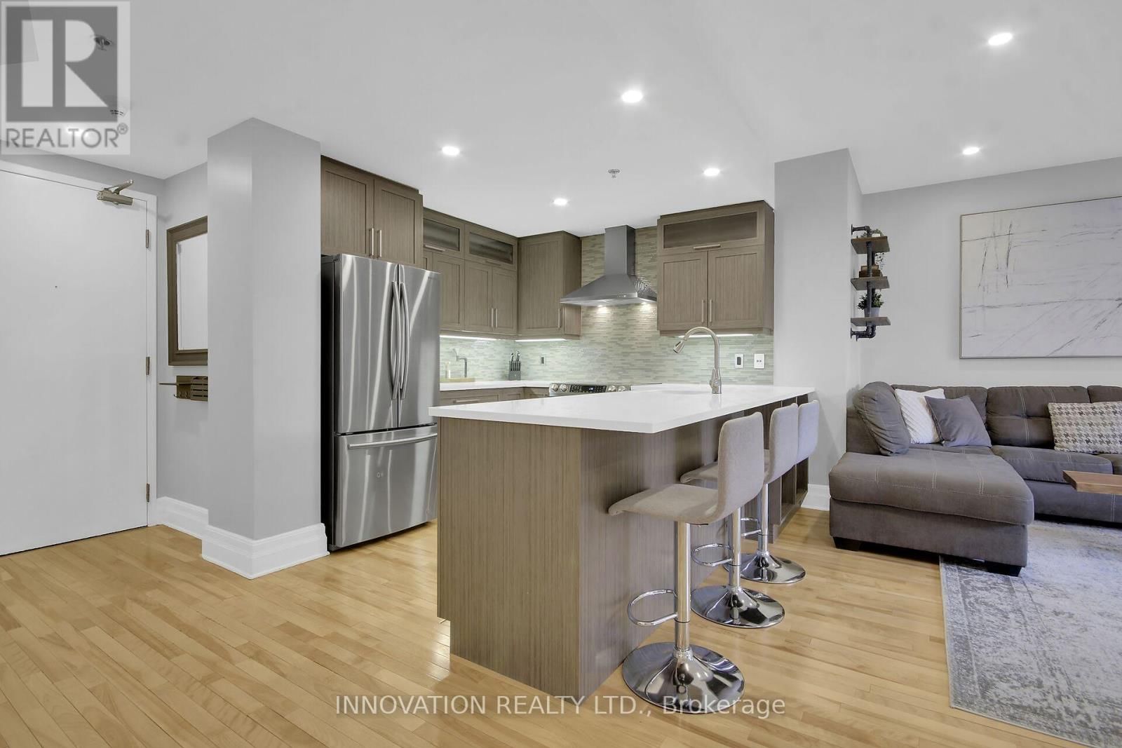 104 - 457 MCLEOD STREET Image 16