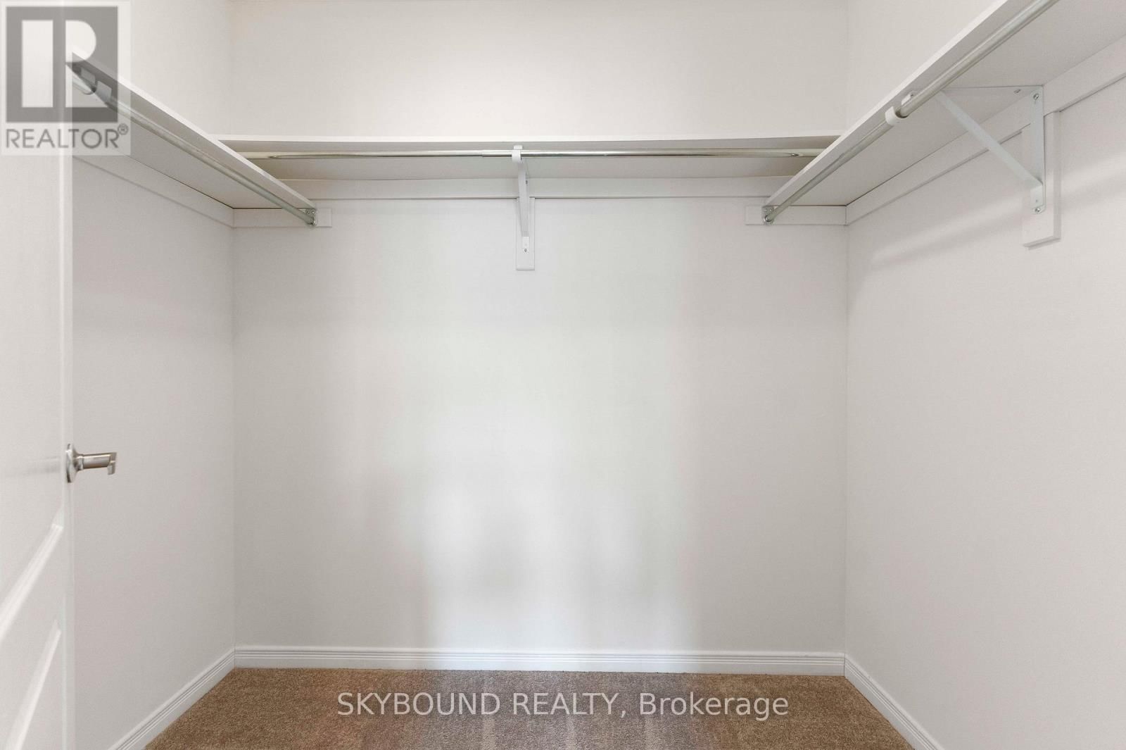 70 MUNRO CIRCLE Image 11