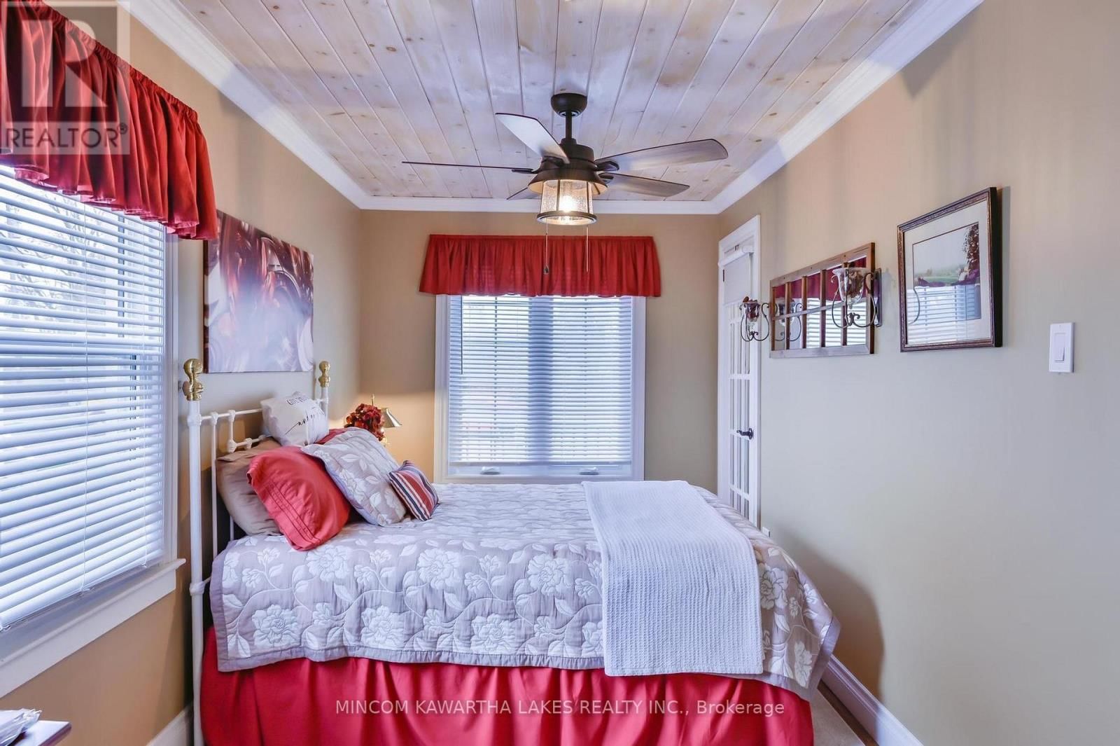 374 GRADY AVENUE Image 13