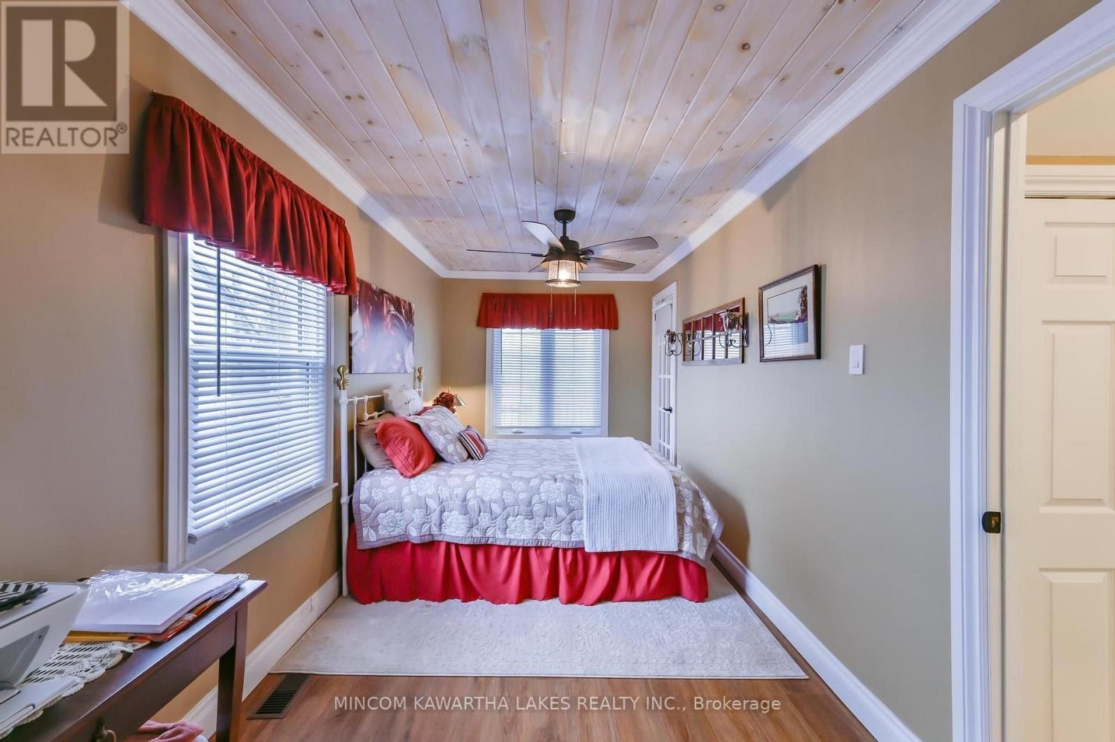 374 GRADY AVENUE Image 15