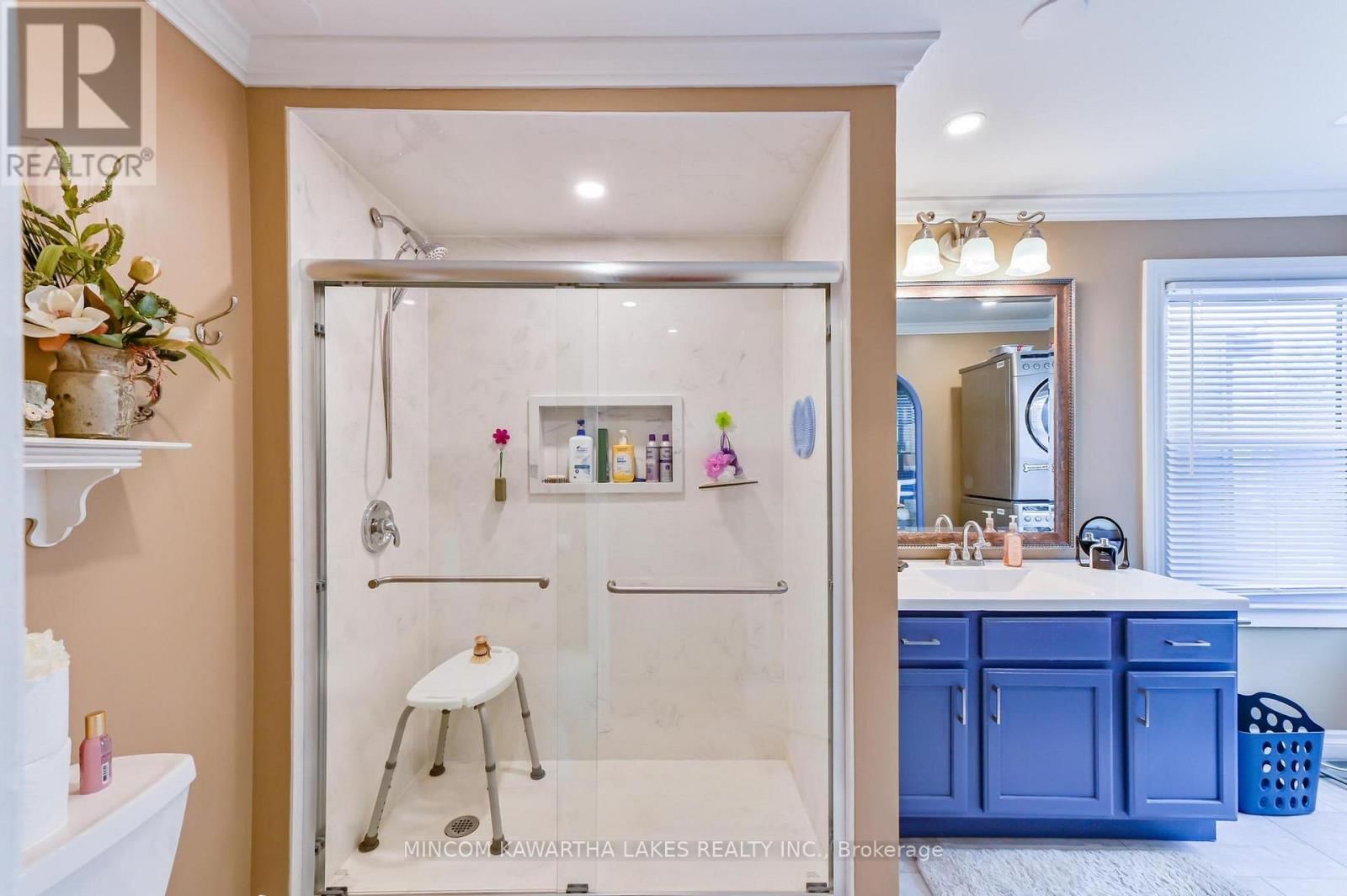 374 GRADY AVENUE Image 16