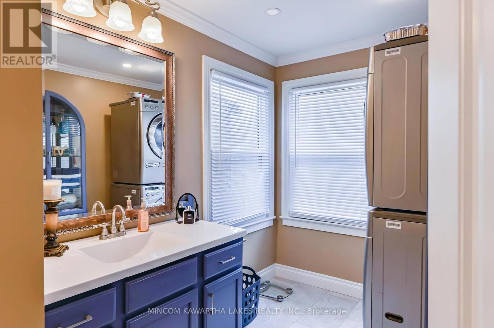 374 GRADY AVENUE Image 17