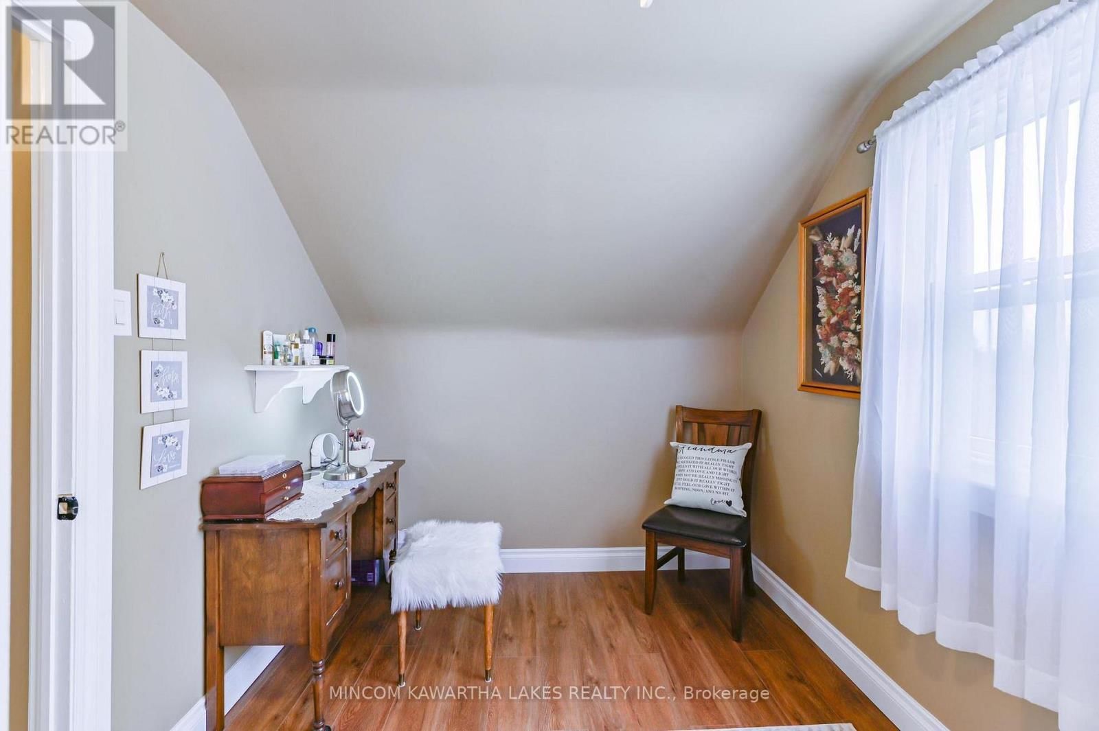 374 GRADY AVENUE Image 23