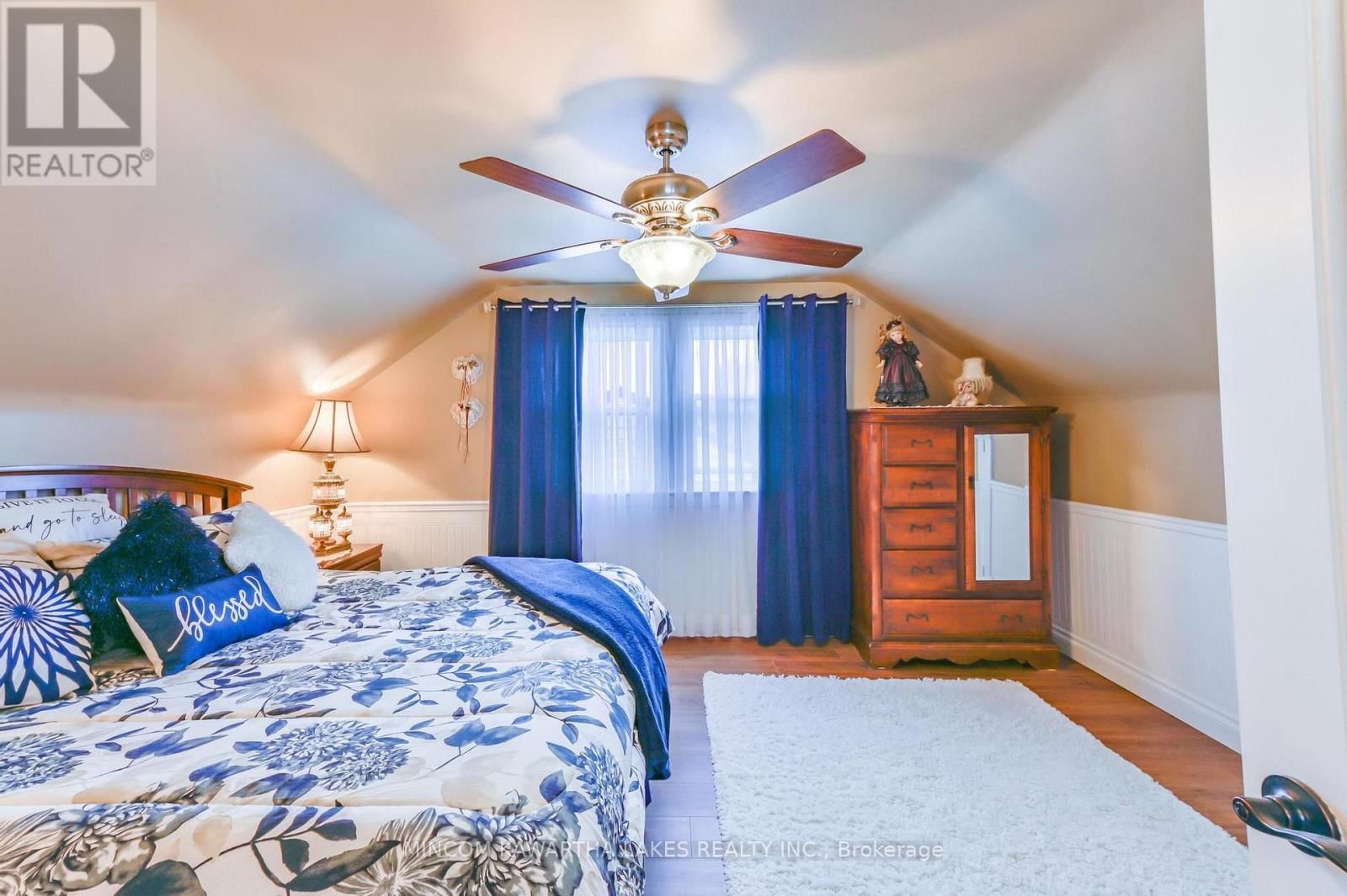 374 GRADY AVENUE Image 26