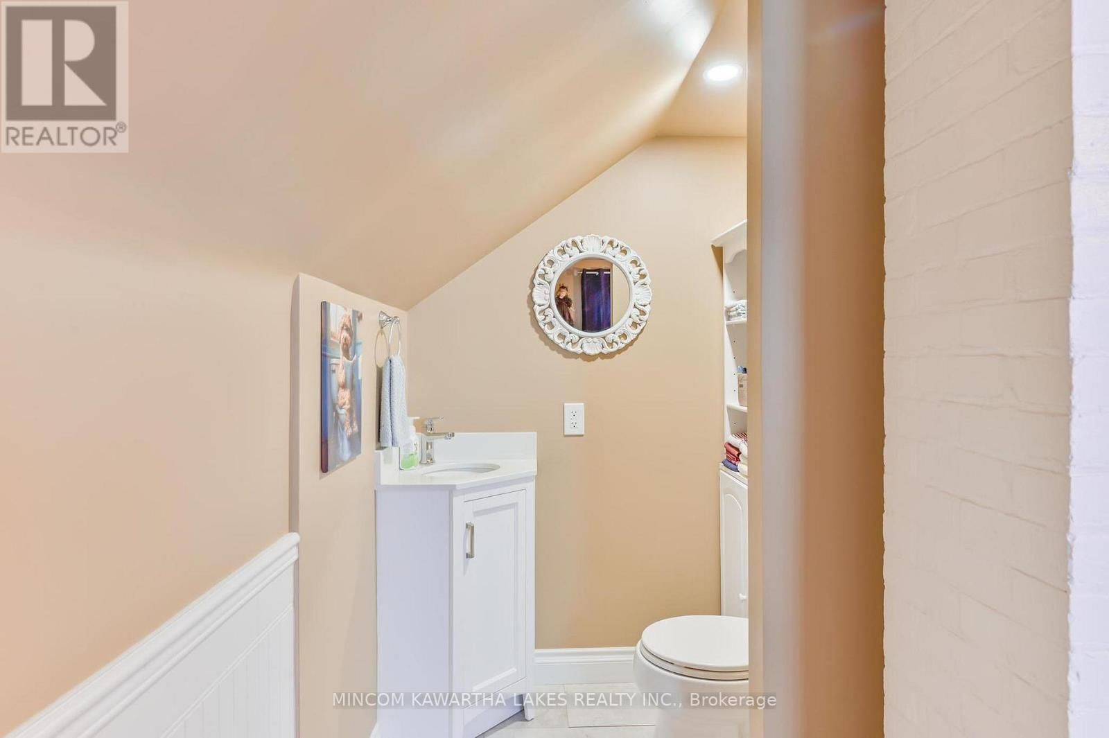 374 GRADY AVENUE Image 28