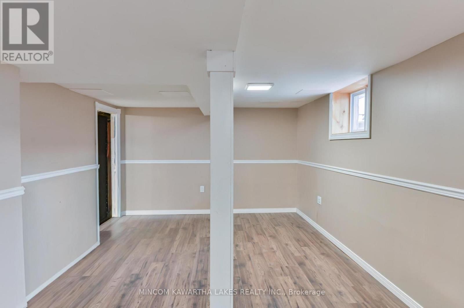 374 GRADY AVENUE Image 32