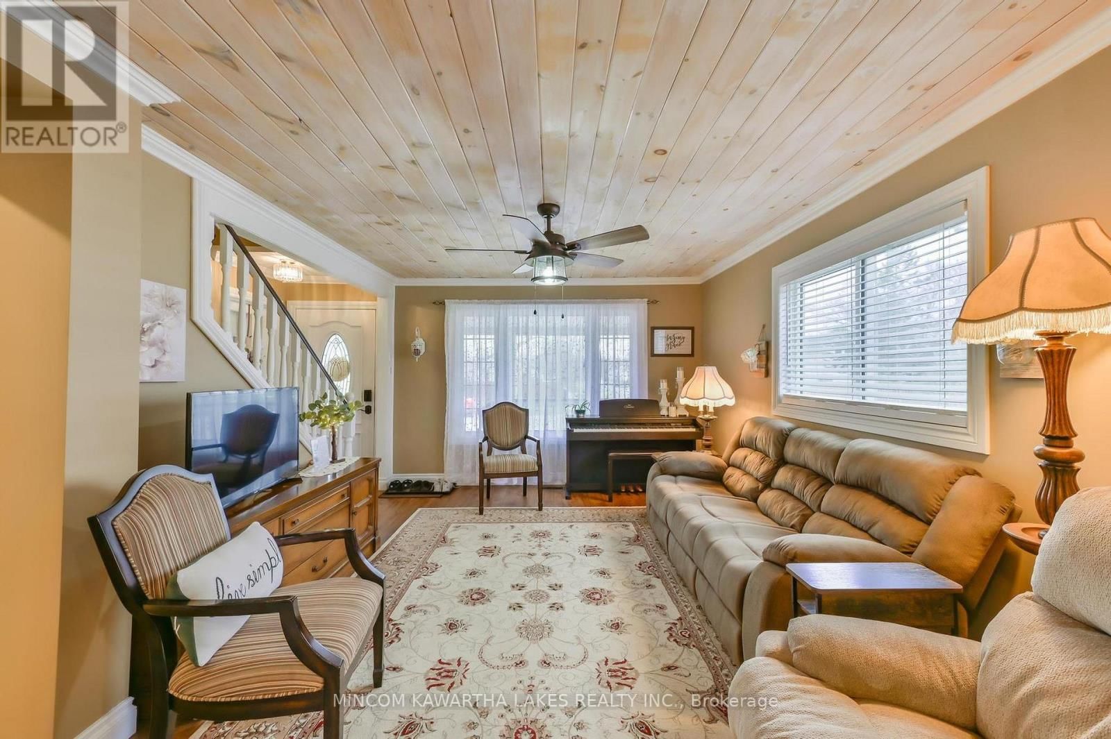 374 GRADY AVENUE Image 6