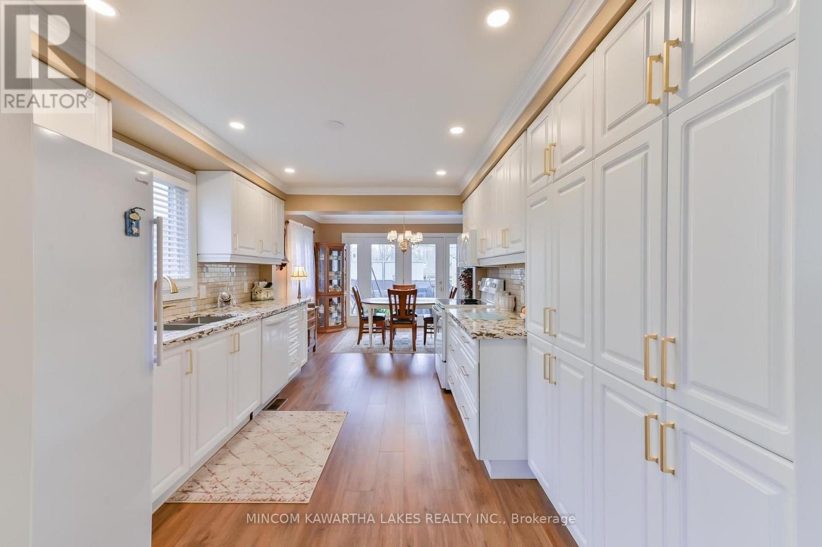 374 GRADY AVENUE Image 7