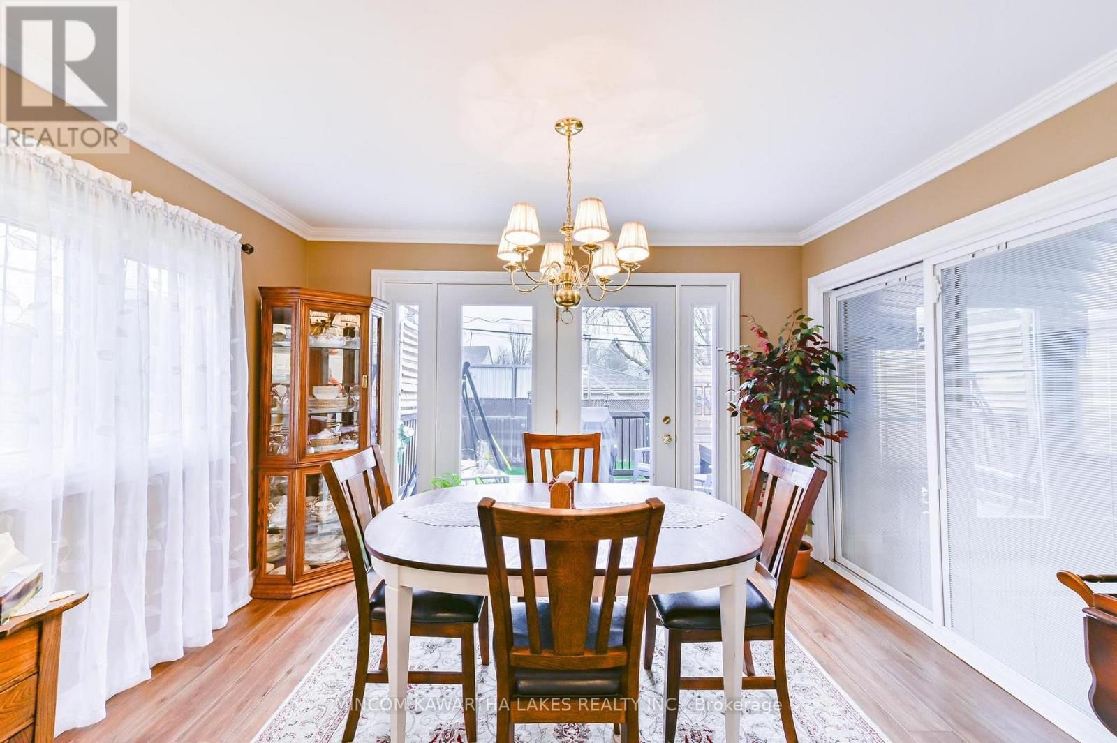 374 GRADY AVENUE Image 8