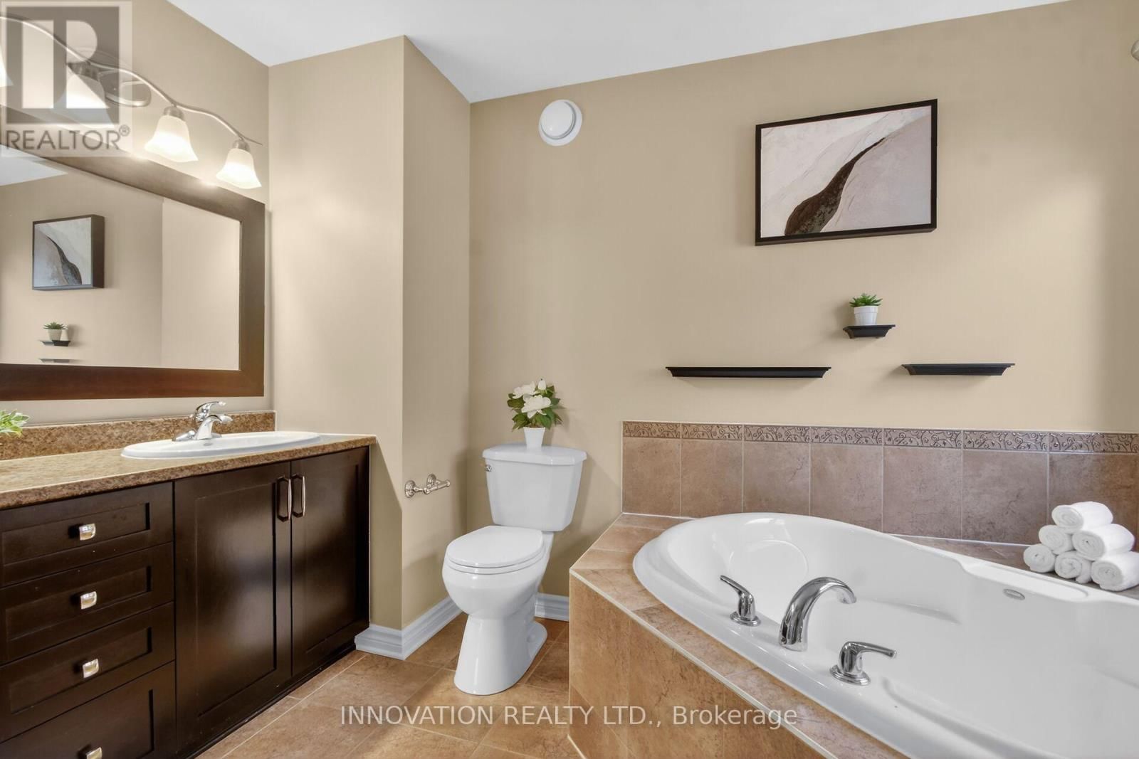 108 AUGUST LILY CRESCENT Image 19