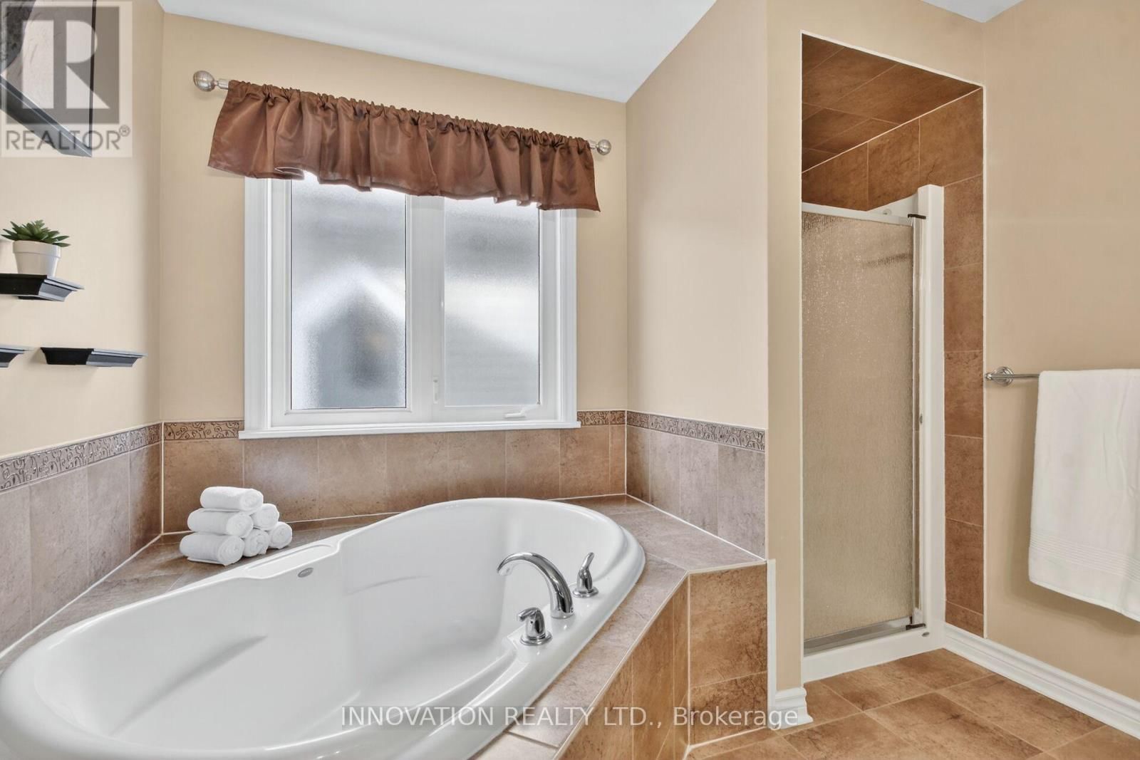 108 AUGUST LILY CRESCENT Image 20