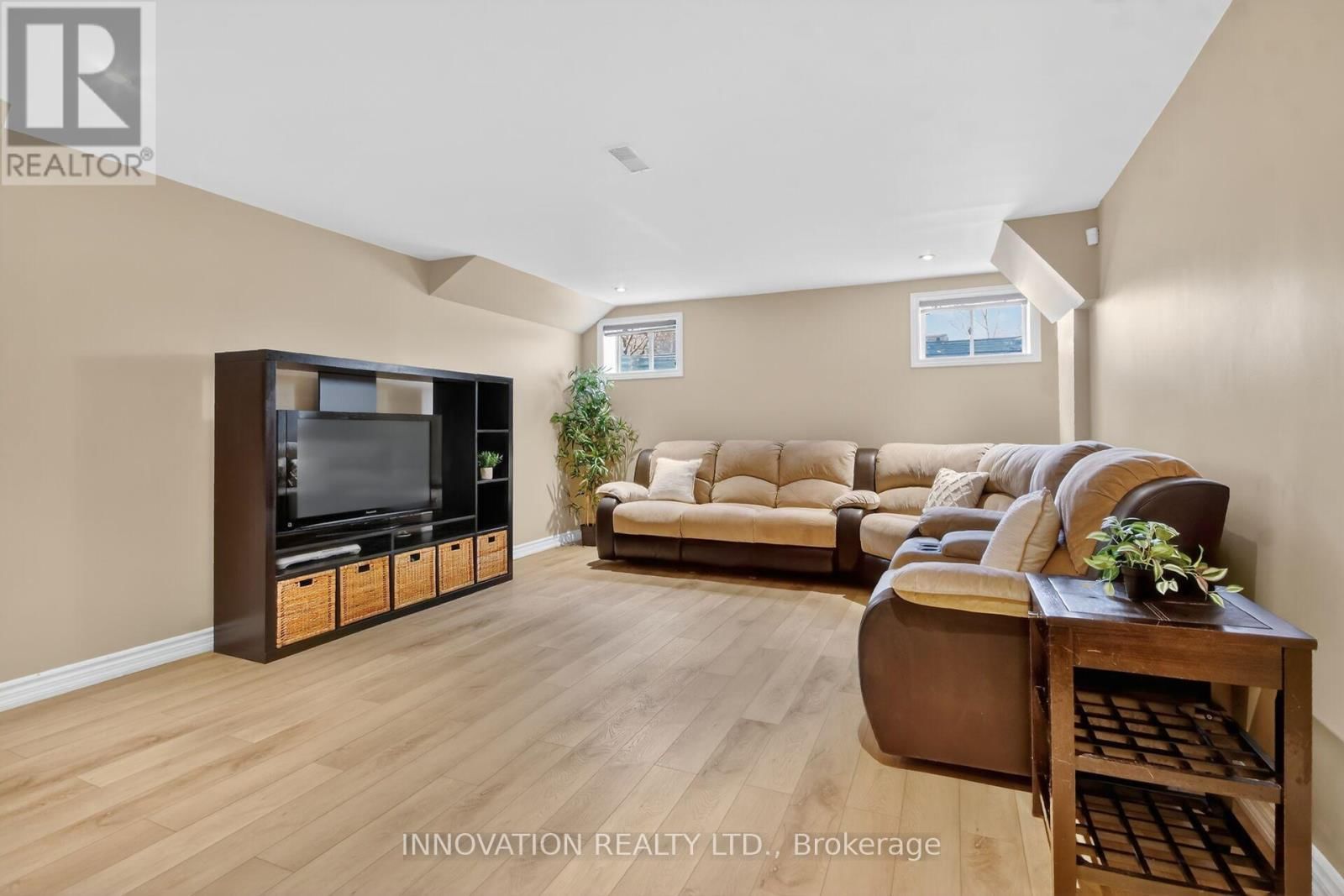 108 AUGUST LILY CRESCENT Image 25