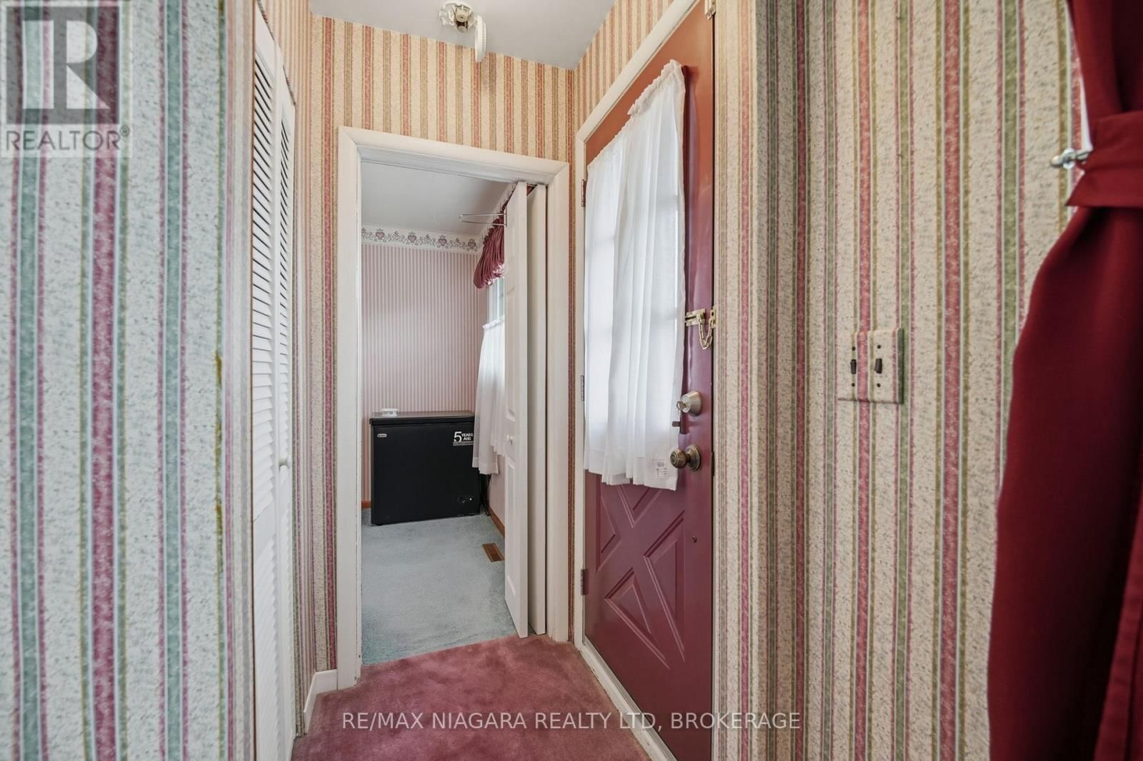 277 LAKESHORE ROAD Image 9