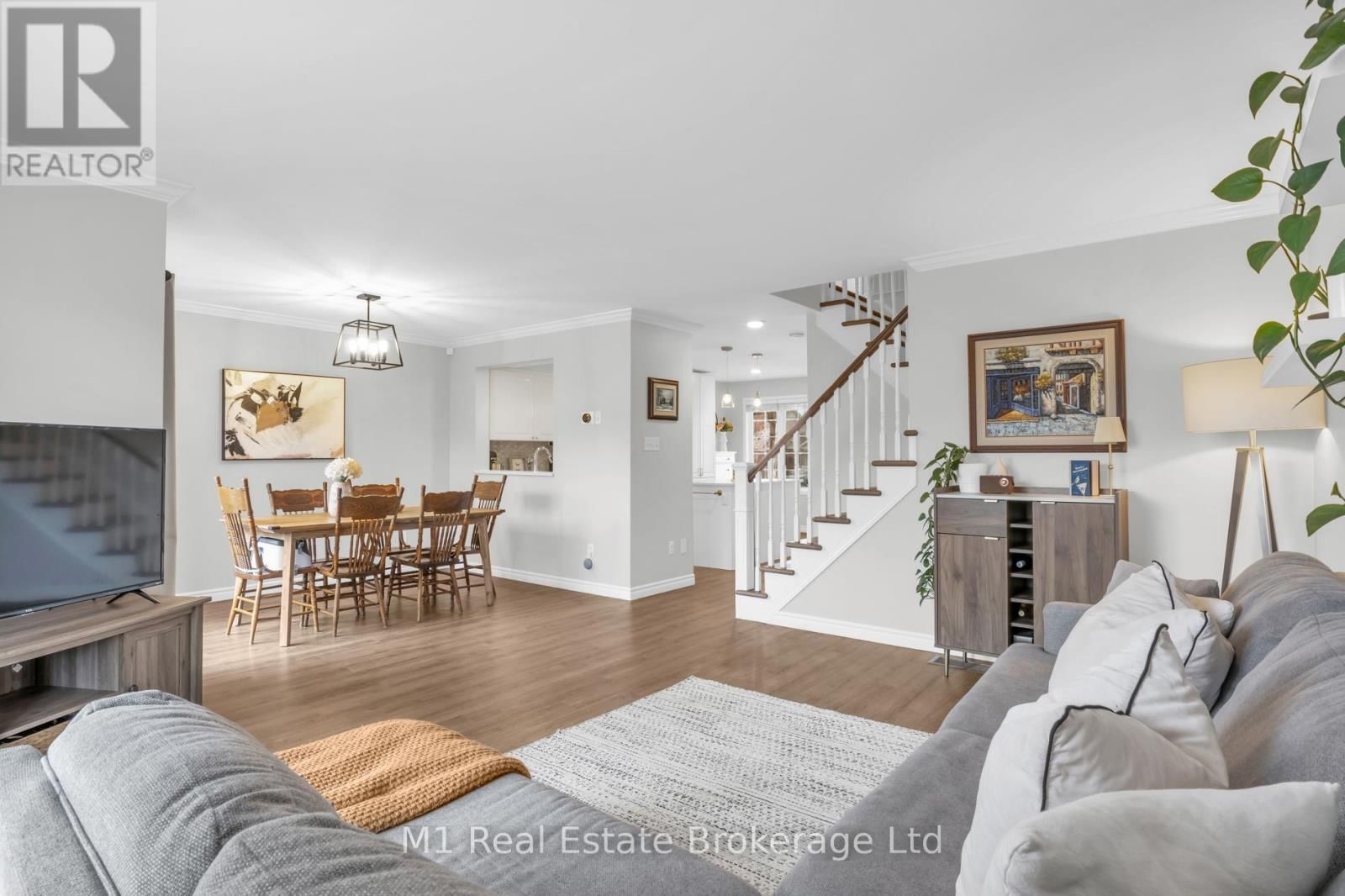 90 CEDARVALE AVENUE Image 17