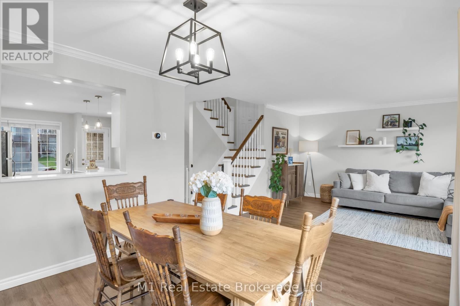 90 CEDARVALE AVENUE Image 2