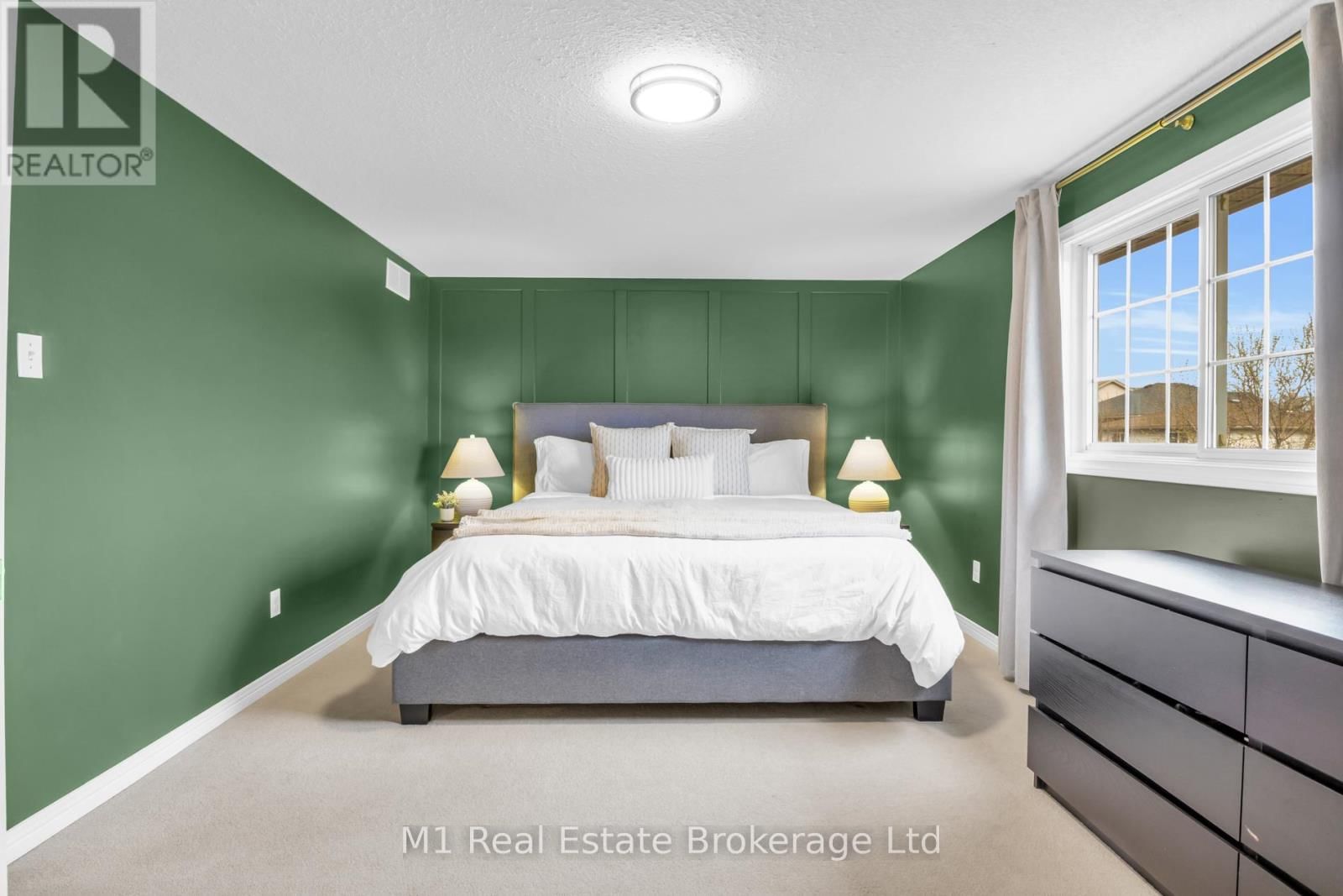 90 CEDARVALE AVENUE Image 24