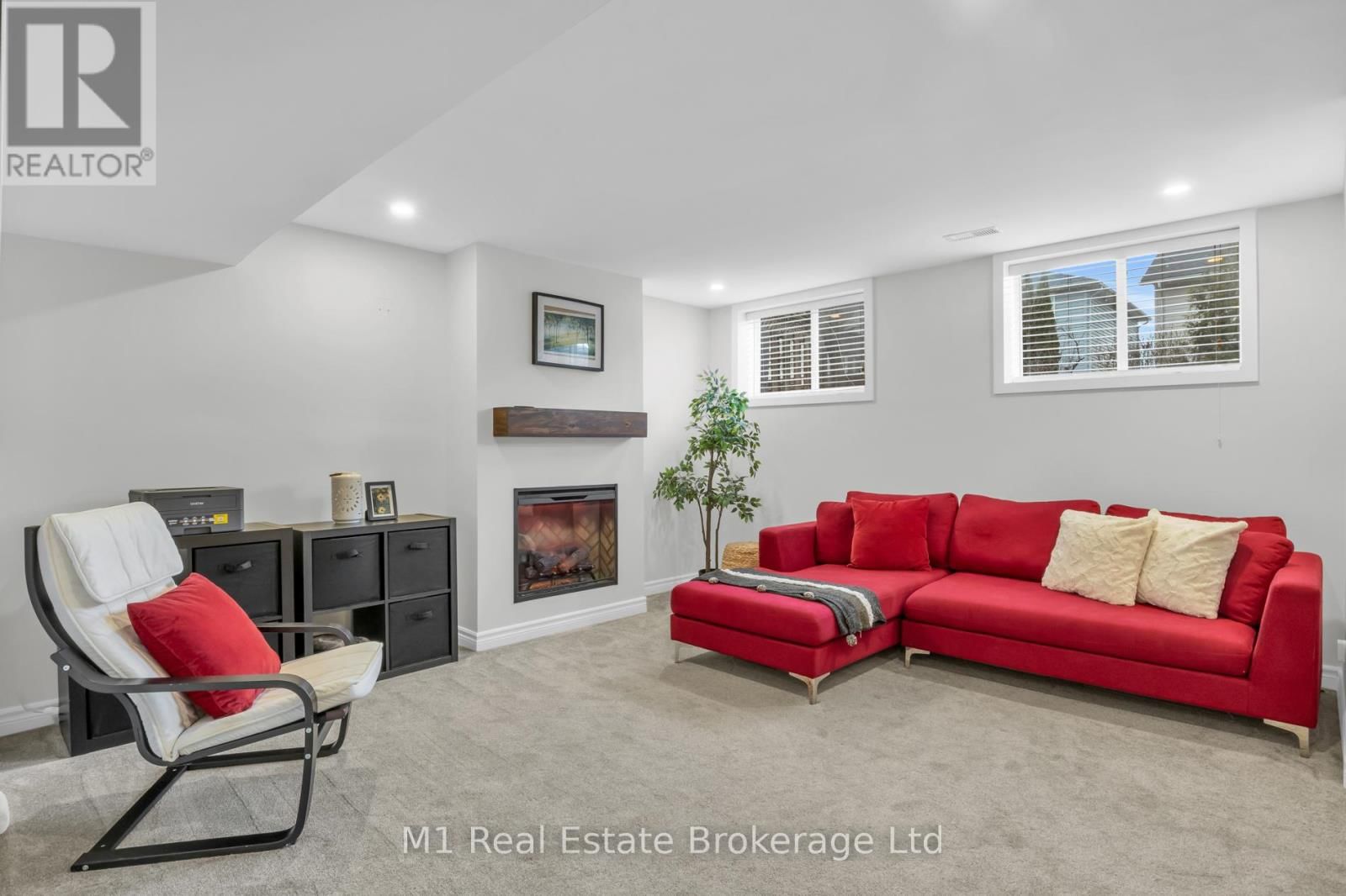 90 CEDARVALE AVENUE Image 31