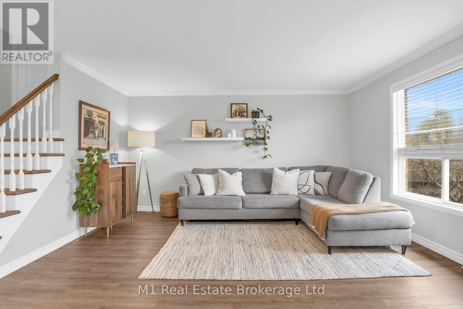 90 CEDARVALE AVENUE Image 4