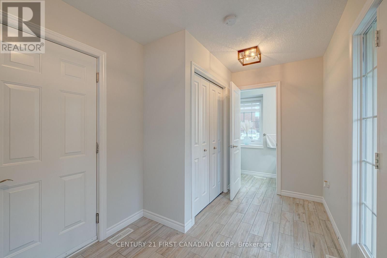 36 - 3399 CASTLE ROCK PLACE Image 3