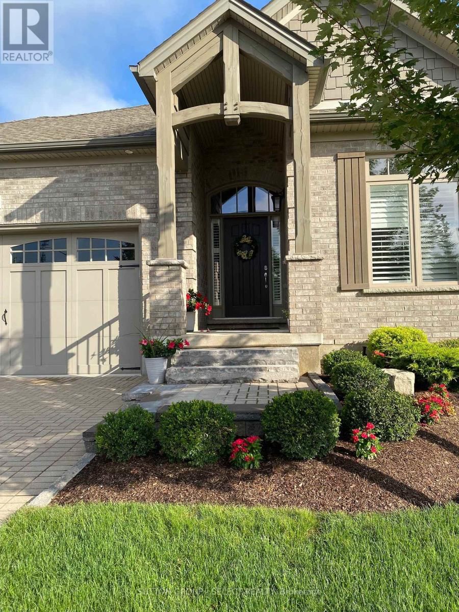 30 - 725 EAGLETRACE DRIVE Image 41