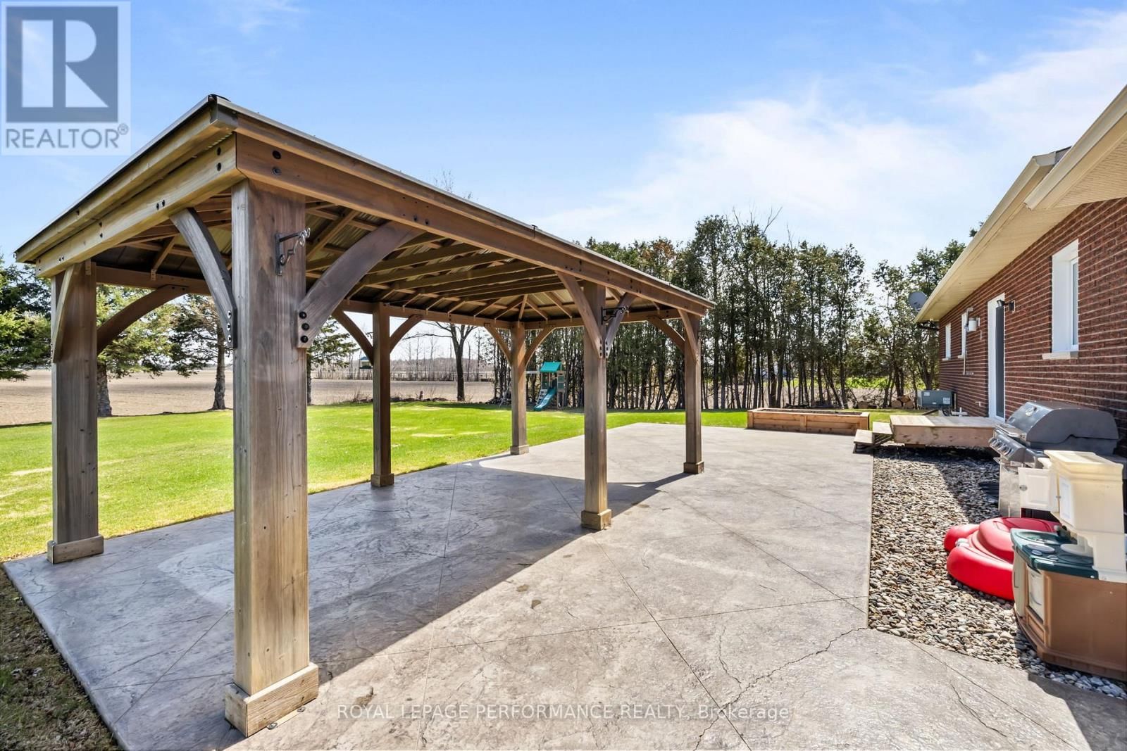 1547 ST JACQUES ROAD Image 35