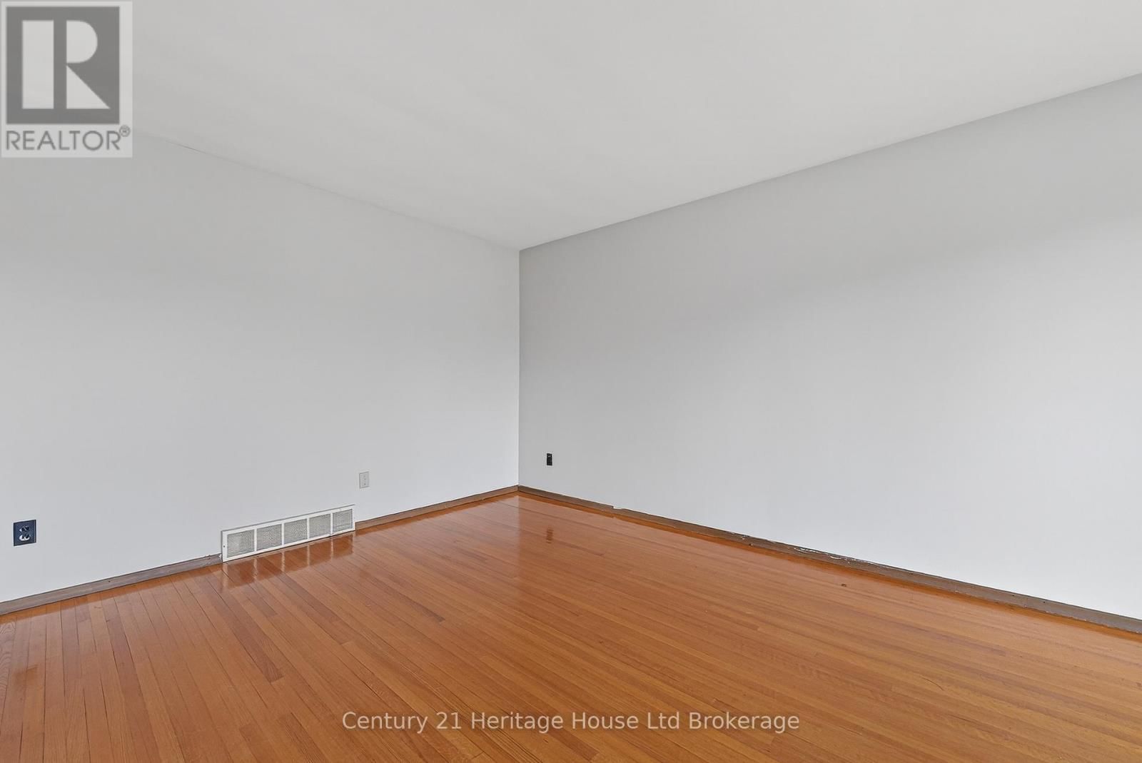 40 HILLMER ROAD Image 12