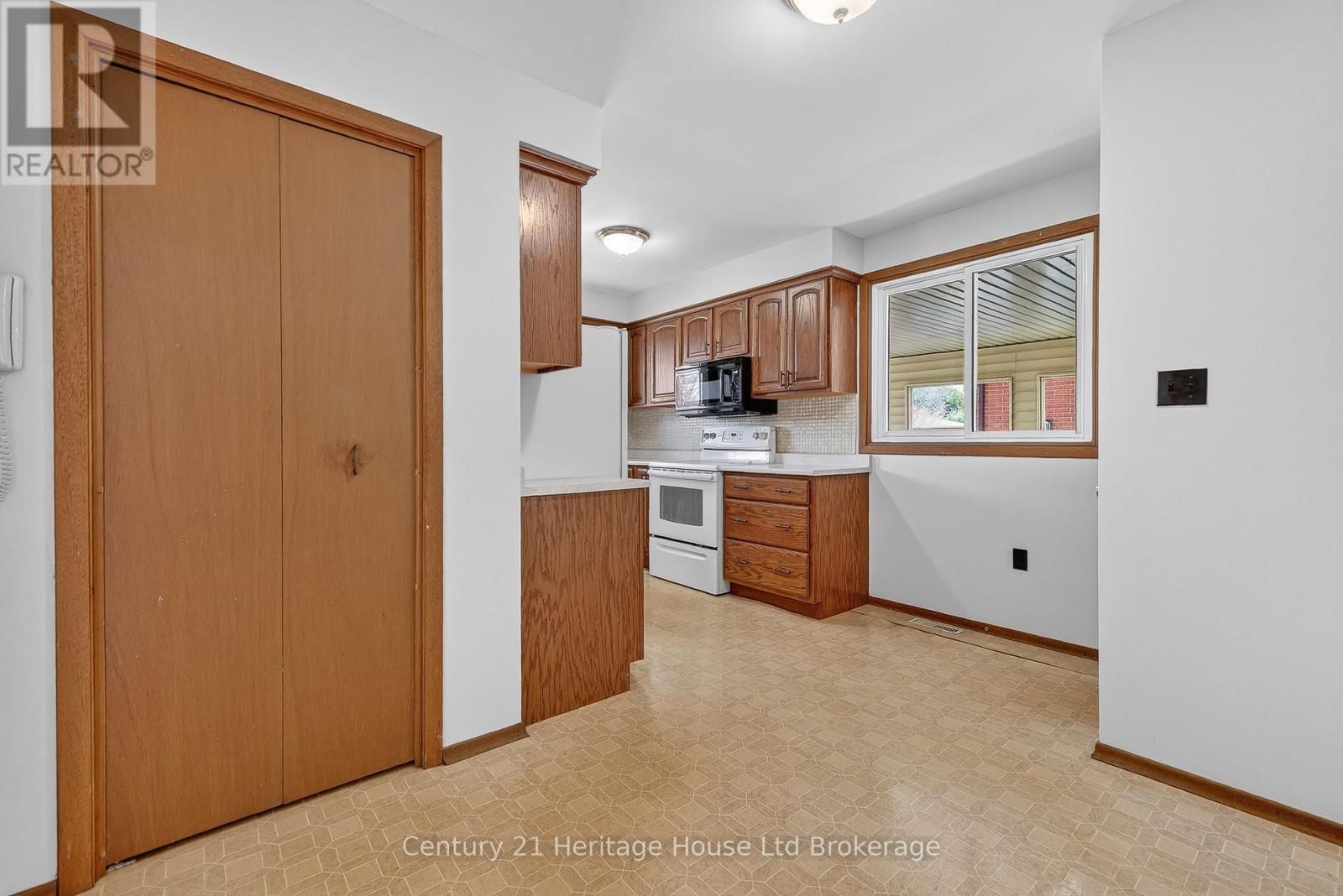 40 HILLMER ROAD Image 17