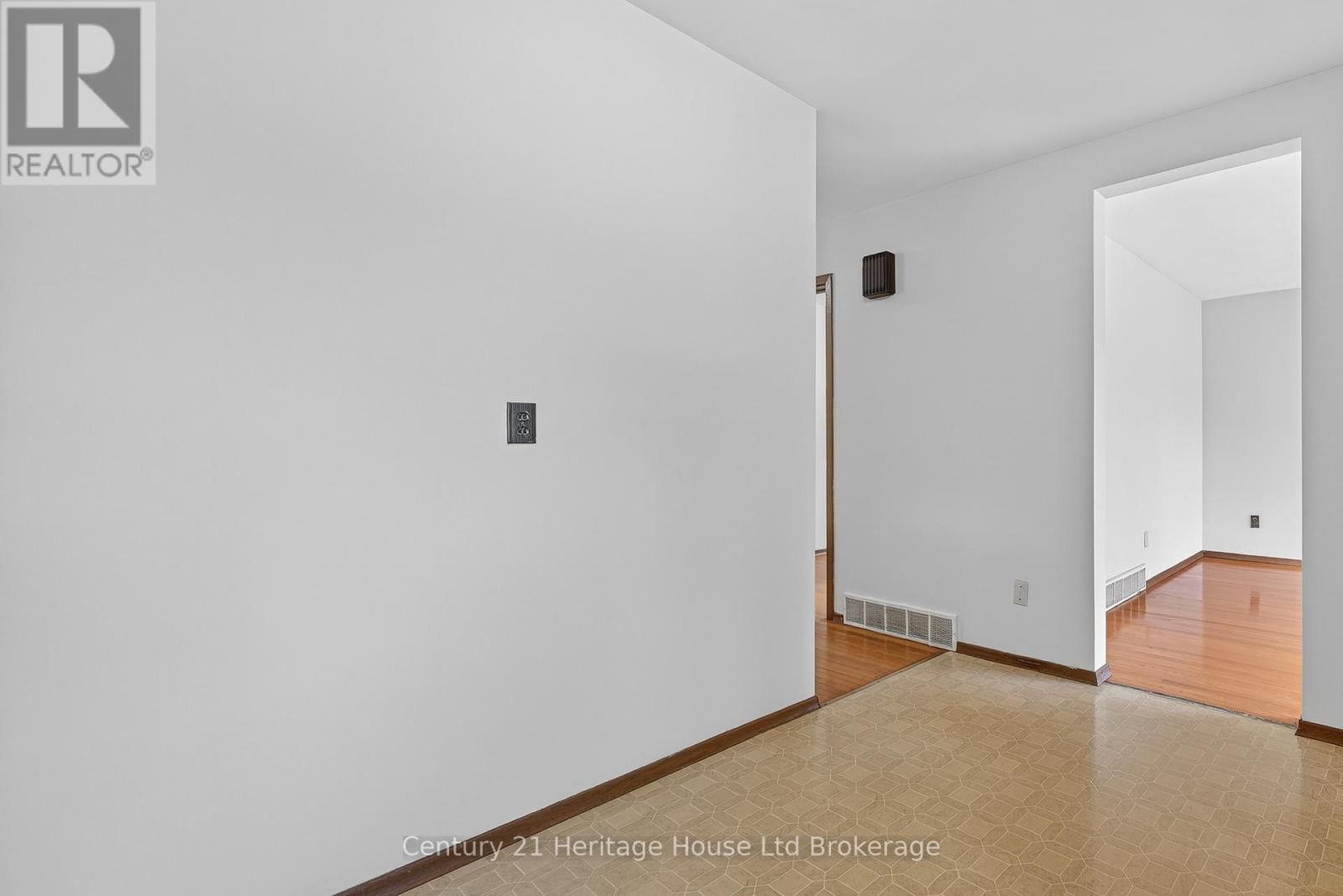 40 HILLMER ROAD Image 19