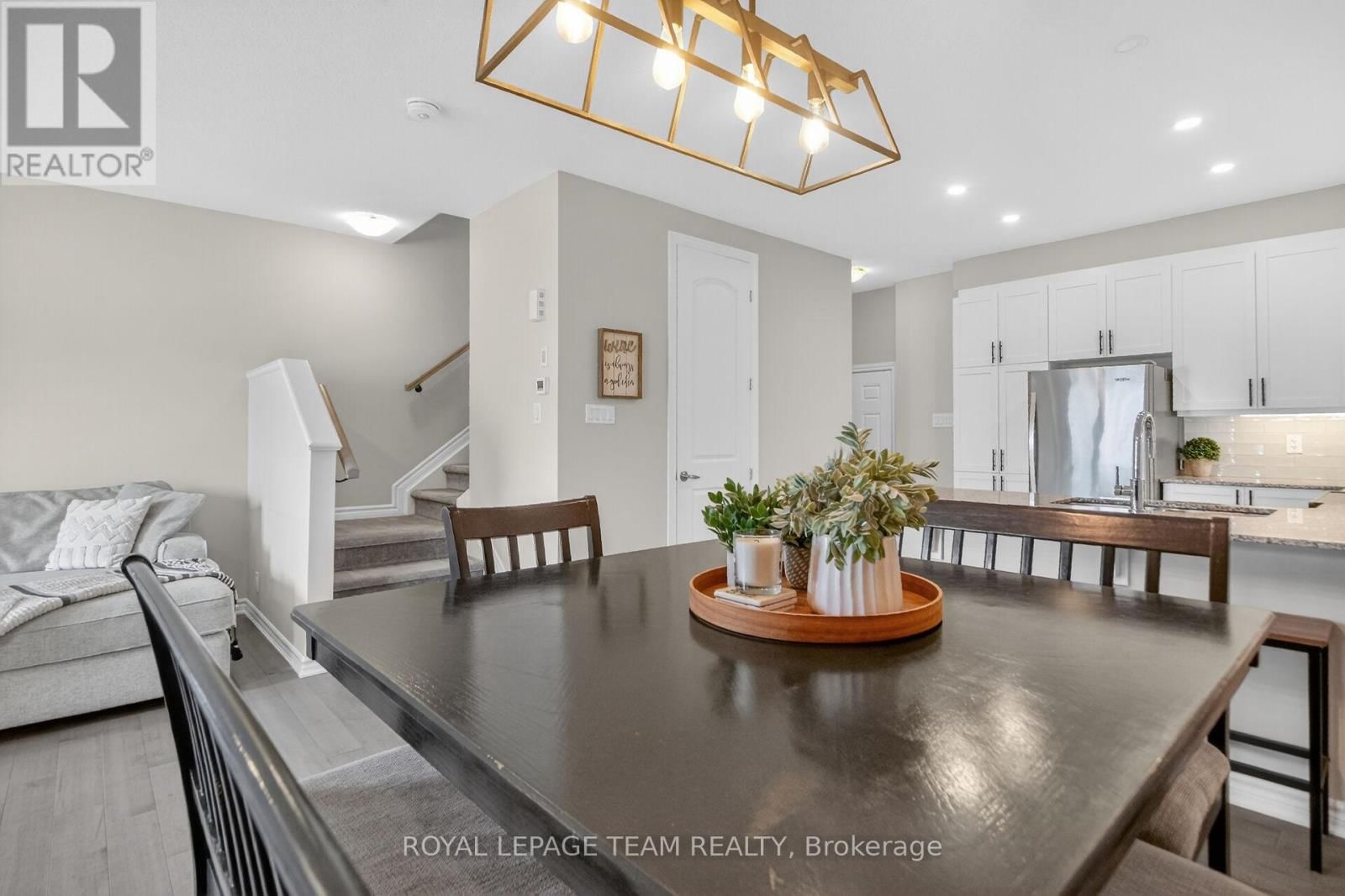 802 BASCULE PLACE Image 10