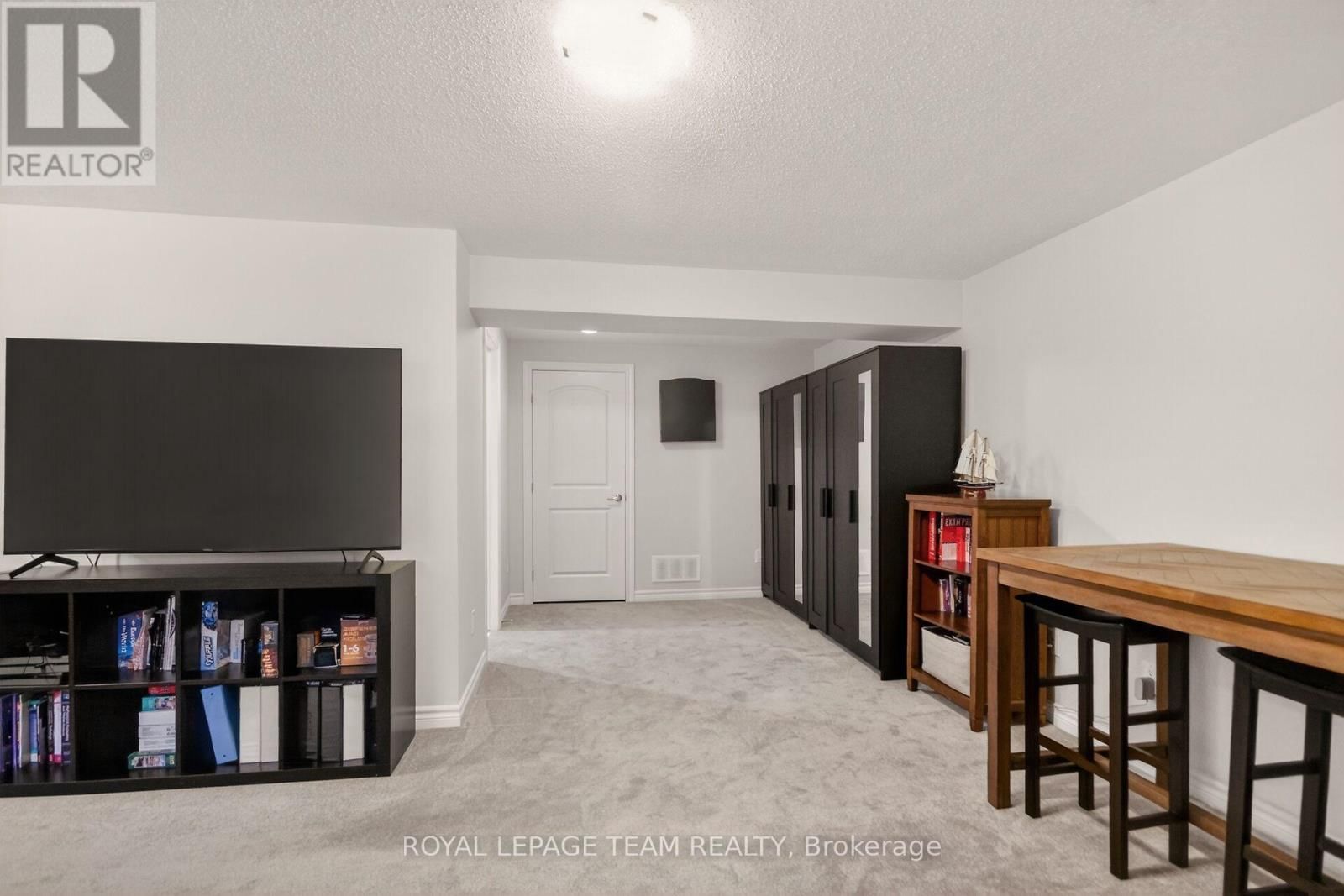 802 BASCULE PLACE Image 26