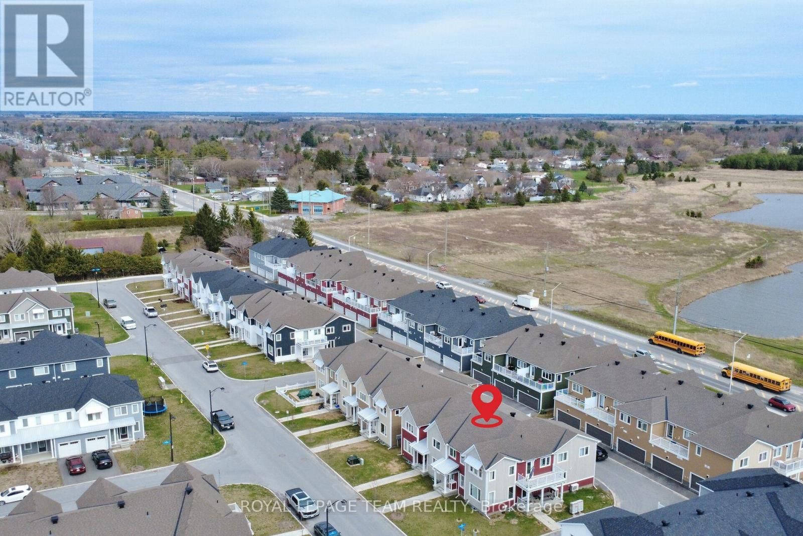 802 BASCULE PLACE Image 32