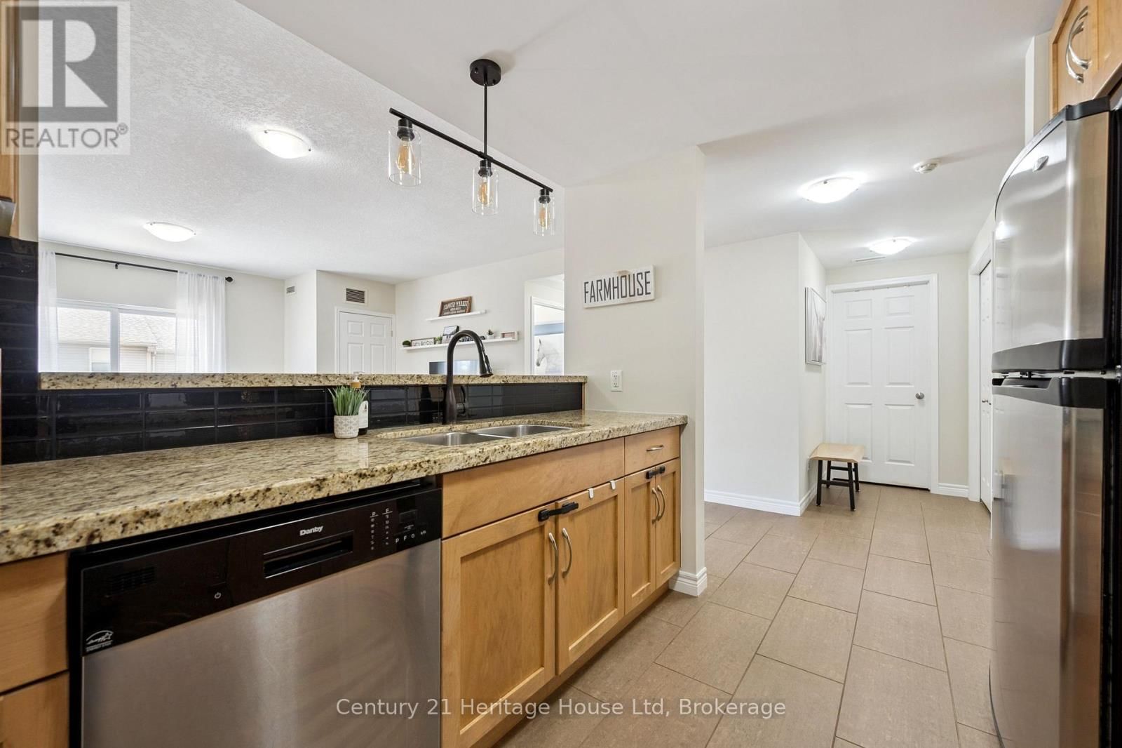 207 - 901 PAISLEY ROAD Image 21