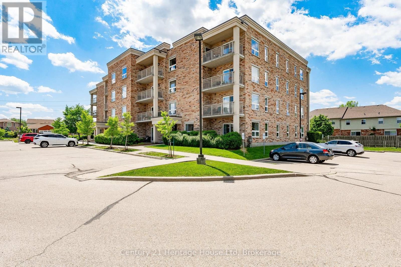 207 - 901 PAISLEY ROAD Image 4