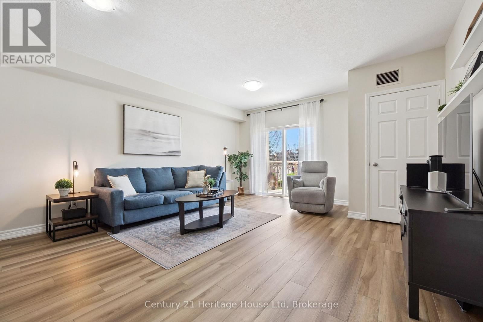 207 - 901 PAISLEY ROAD Image 8