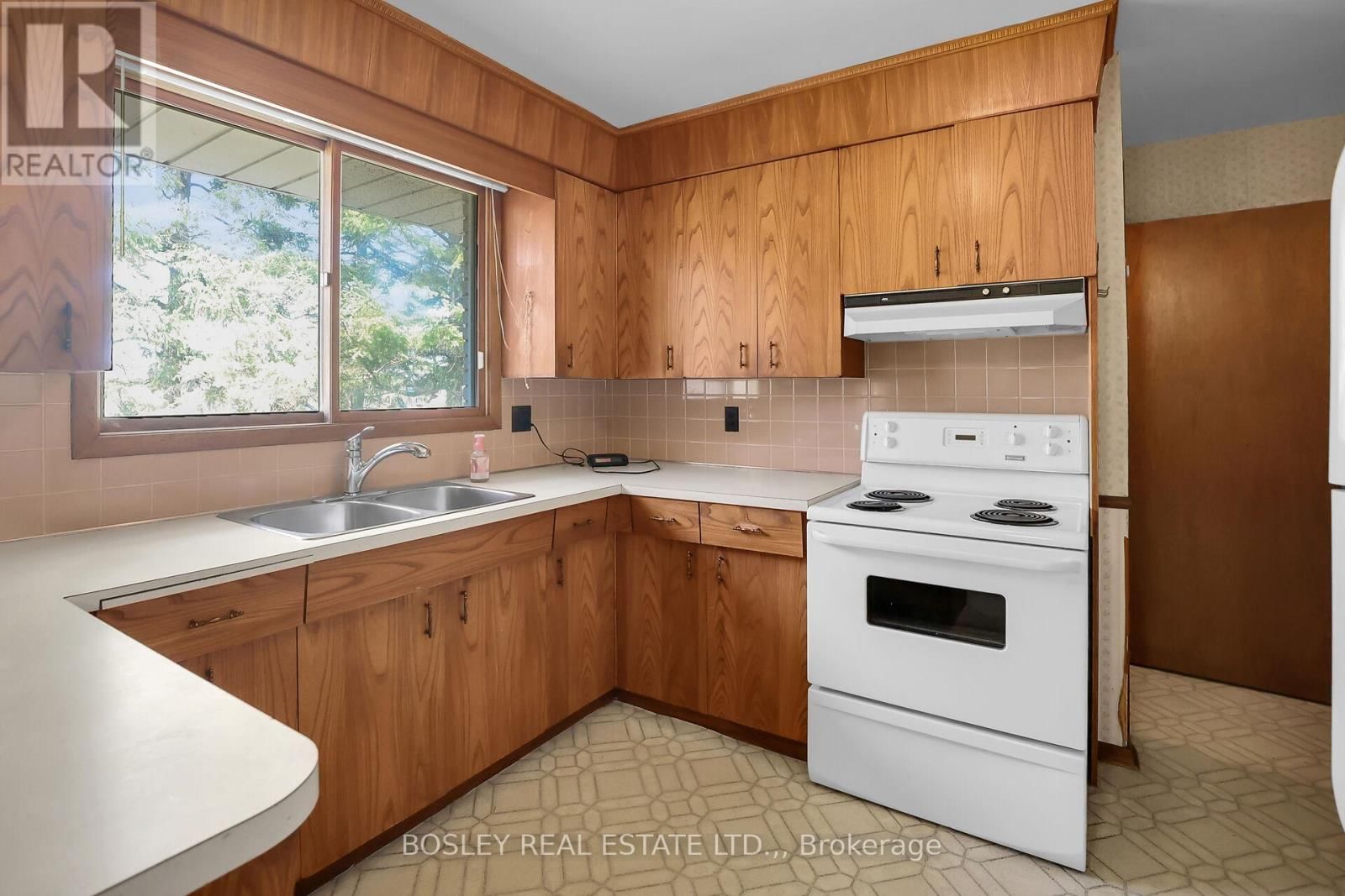 1320 NIAGARA STONE ROAD Image 5