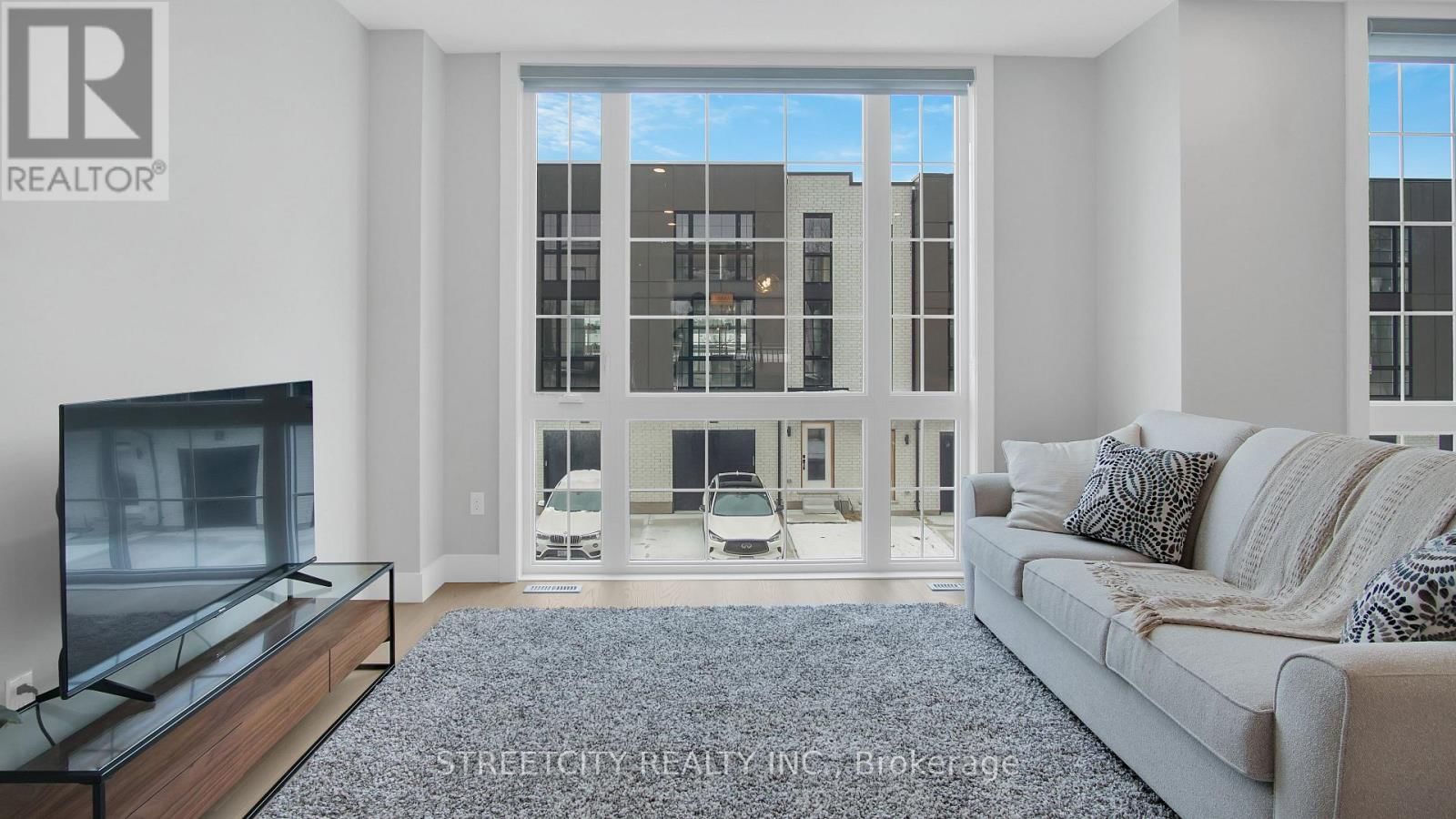 9 - 2500 MAIN STREET Image 9