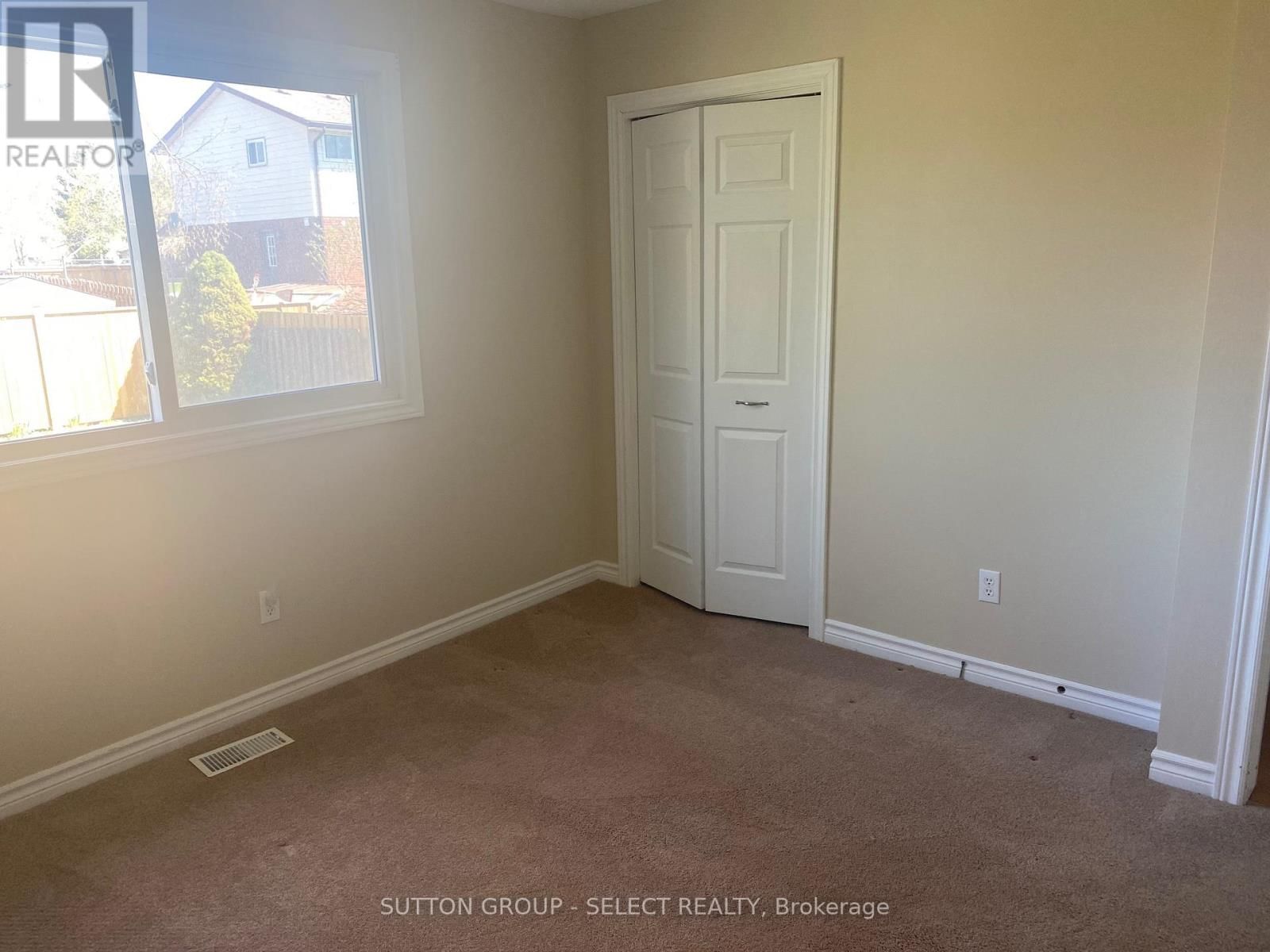 7 ARVA COURT Image 20