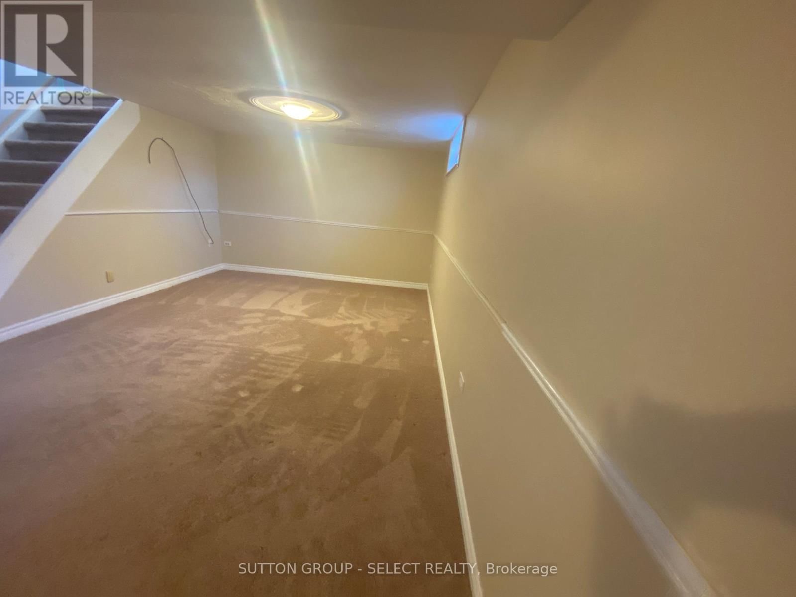 7 ARVA COURT Image 22