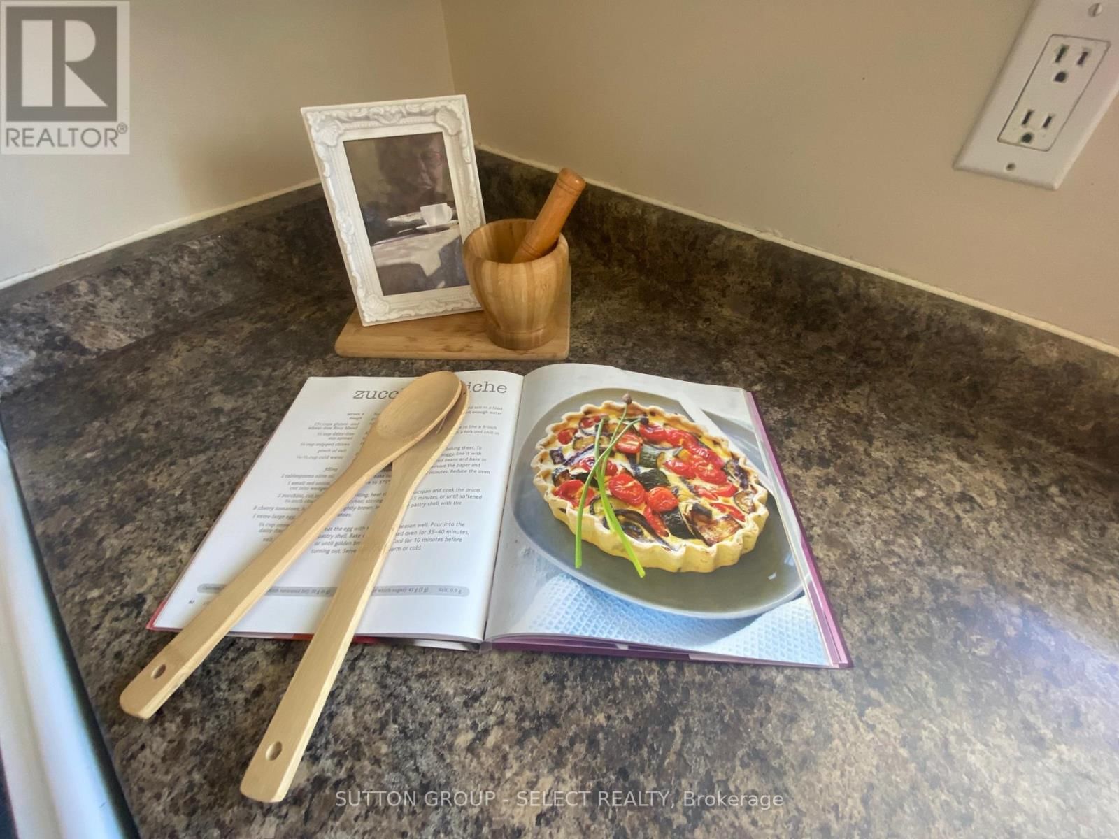 7 ARVA COURT Image 33