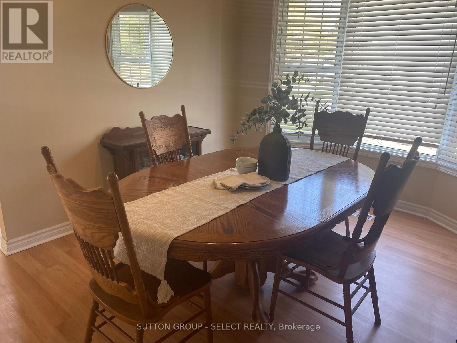 7 ARVA COURT Image 8