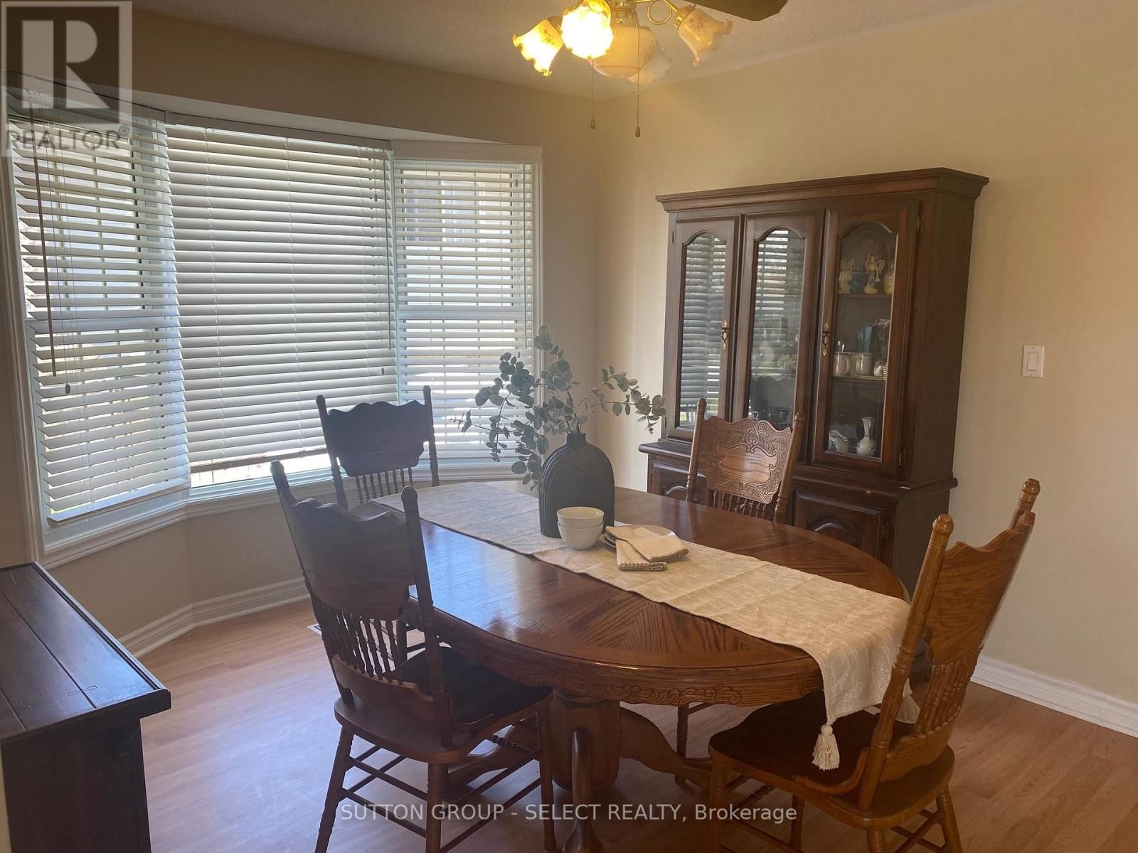 7 ARVA COURT Image 9